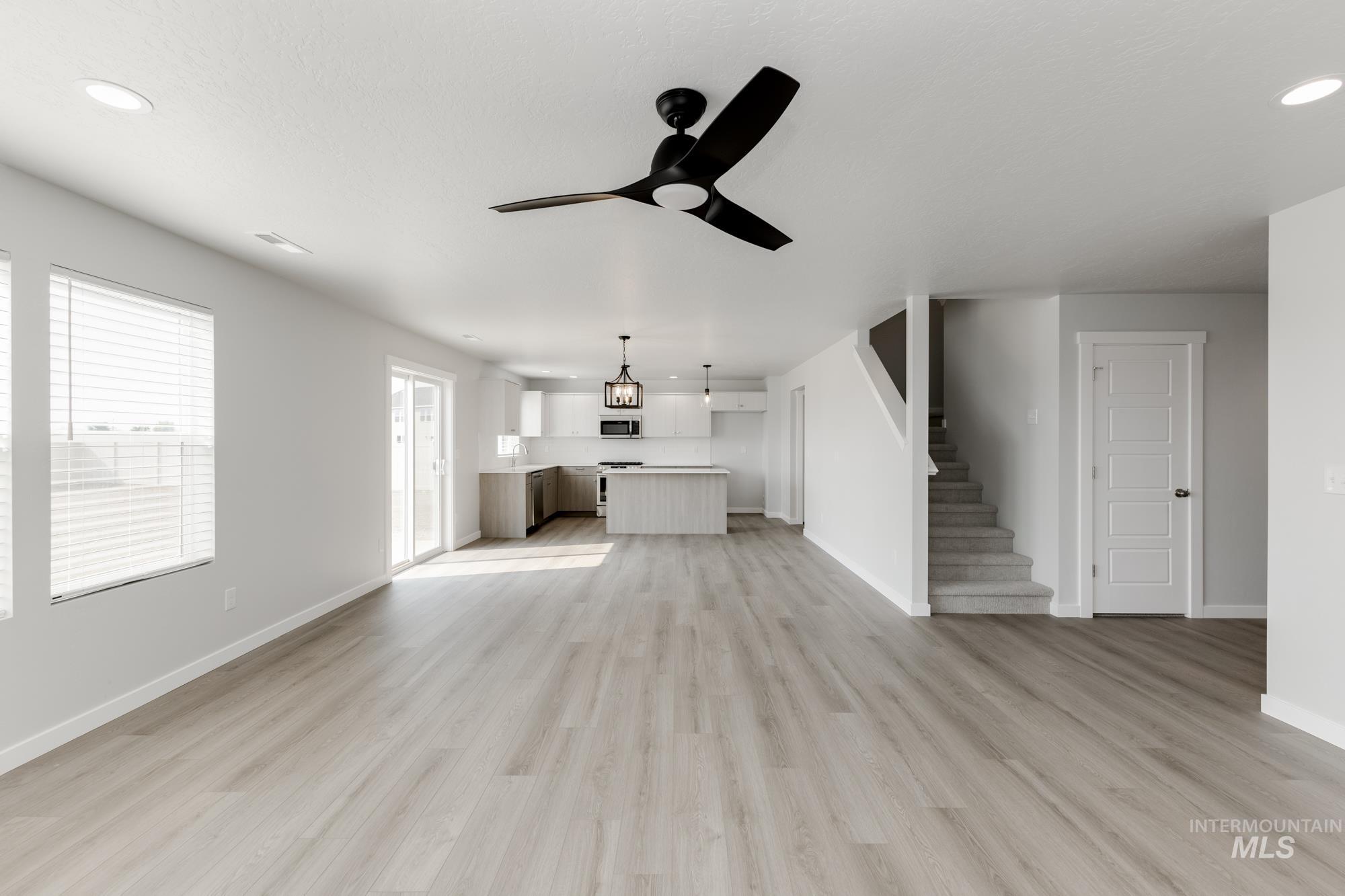 property viewer photo 10