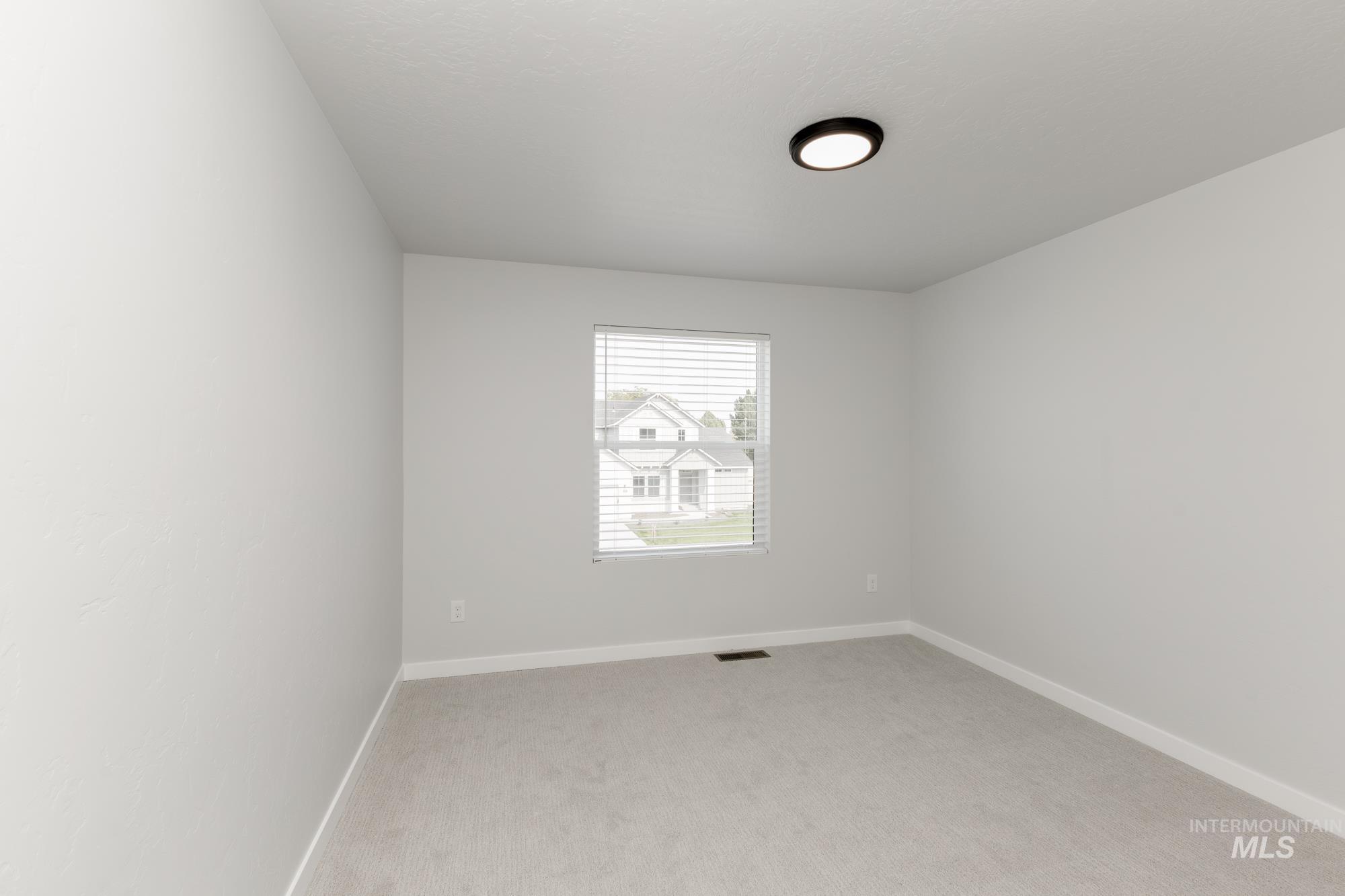 property viewer photo 16