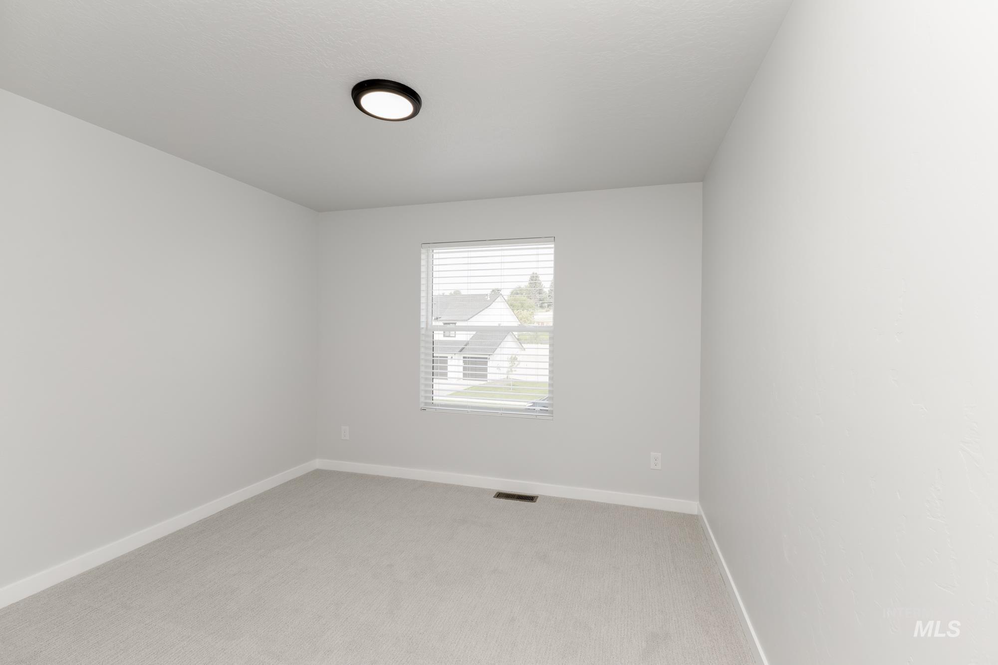 property viewer photo 17