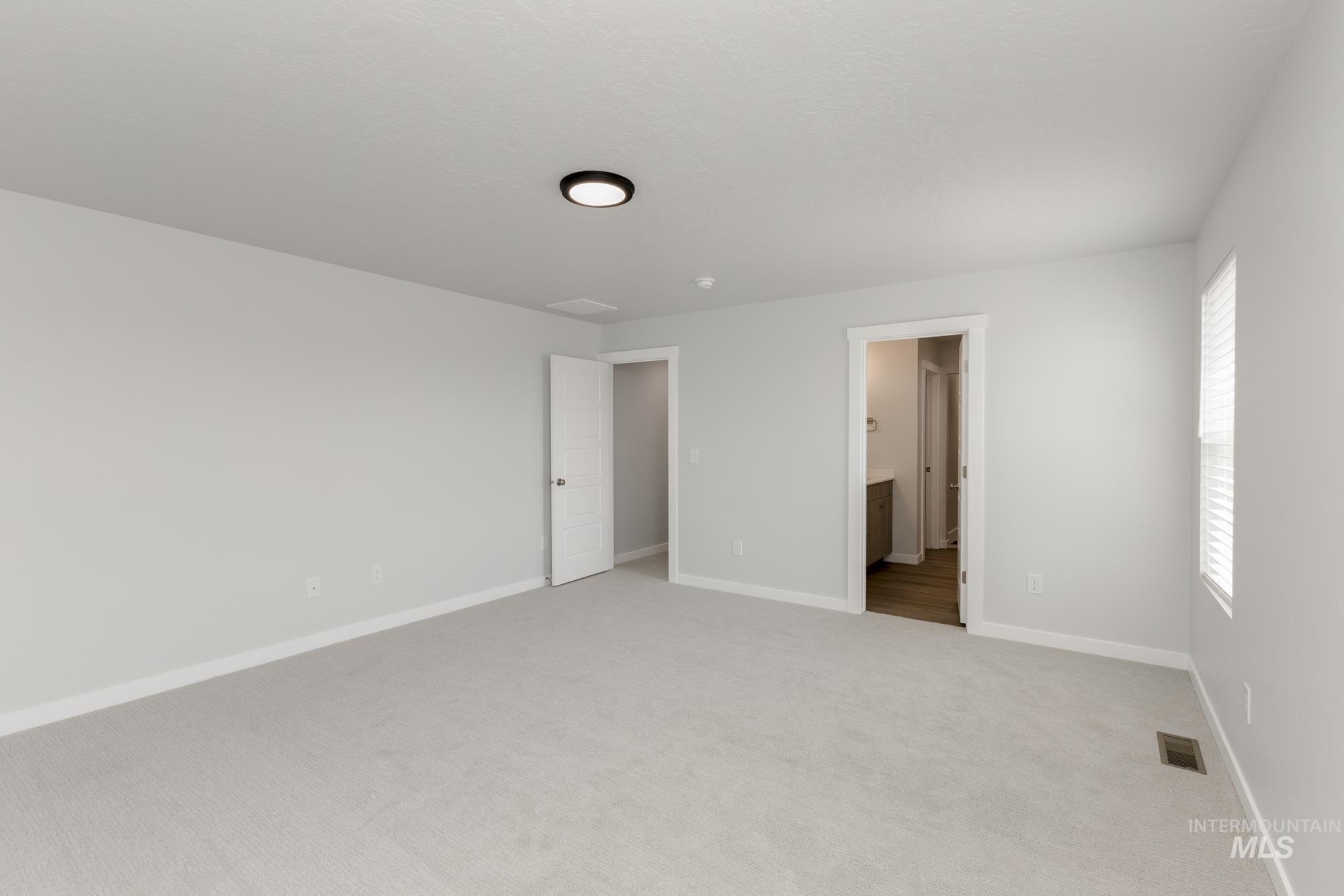 property viewer photo 22