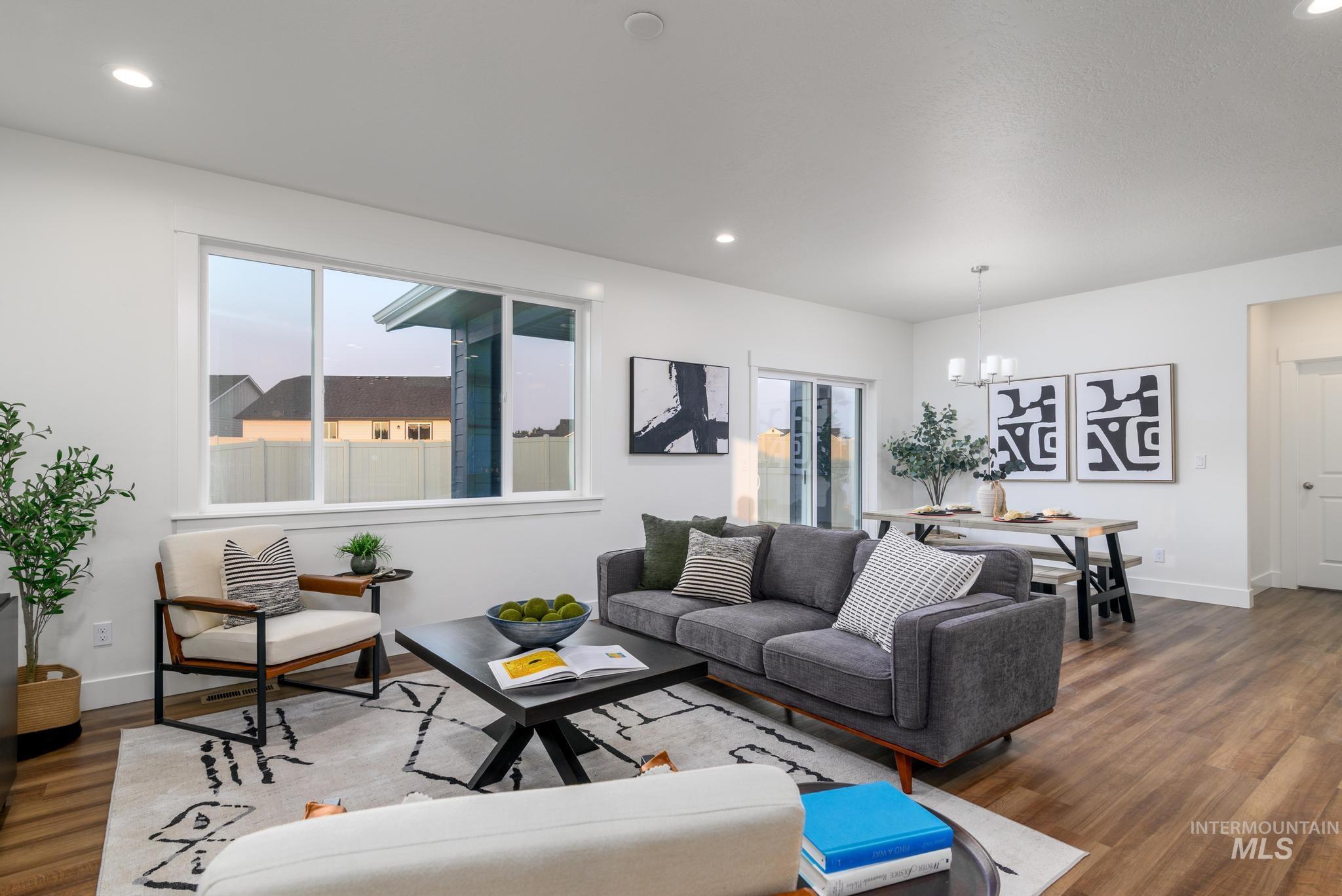 property viewer photo 1