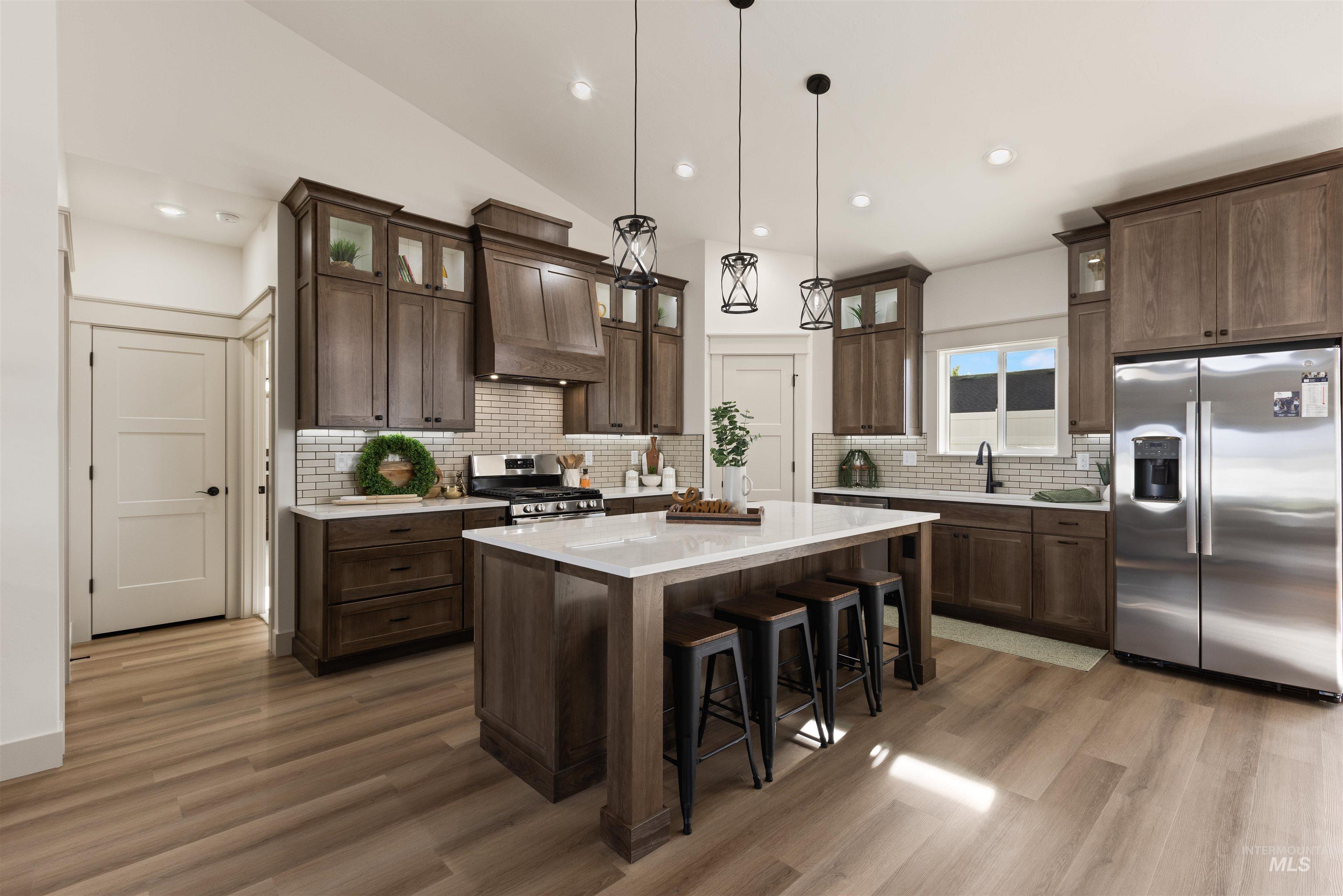 property viewer photo 15