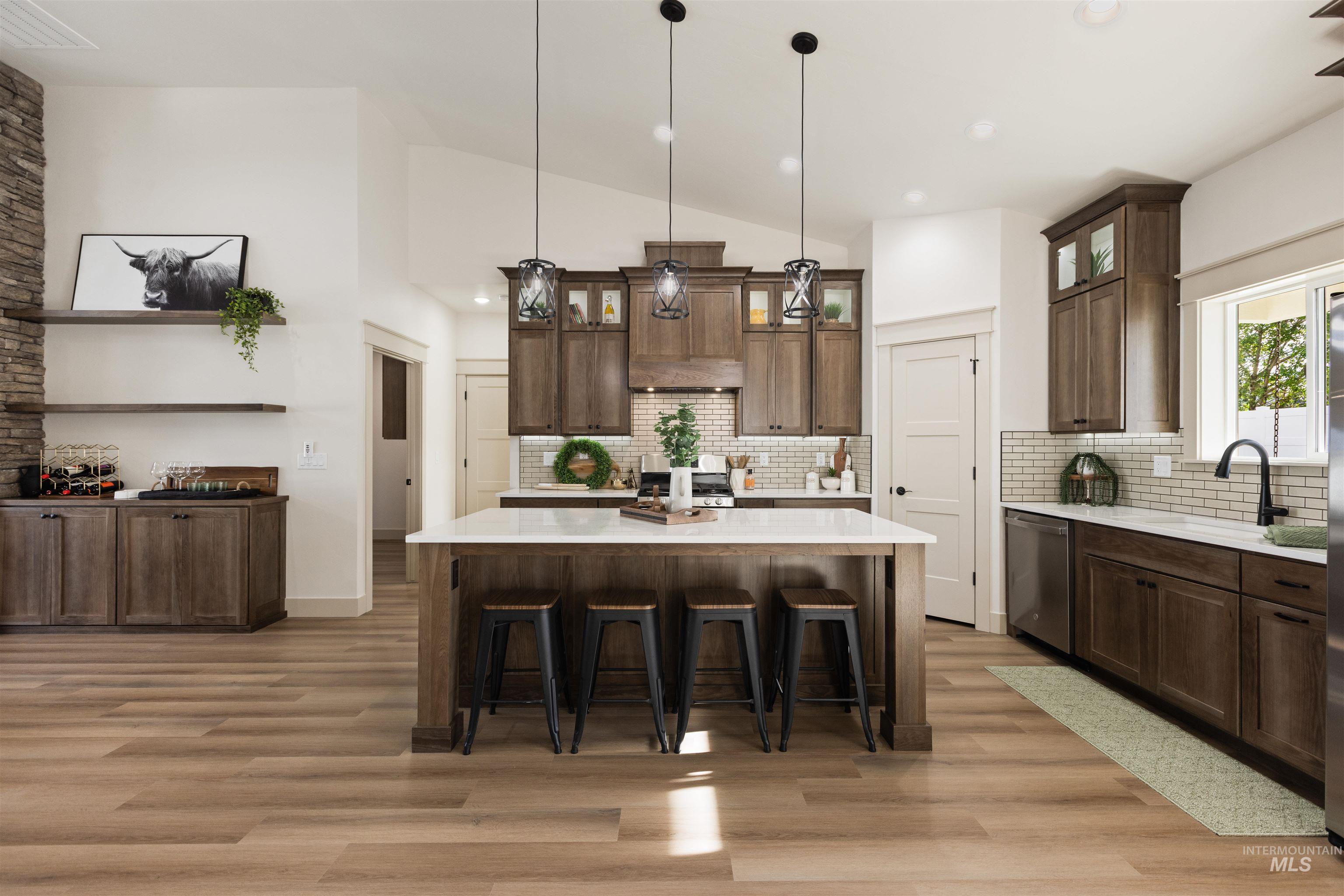property viewer photo 16
