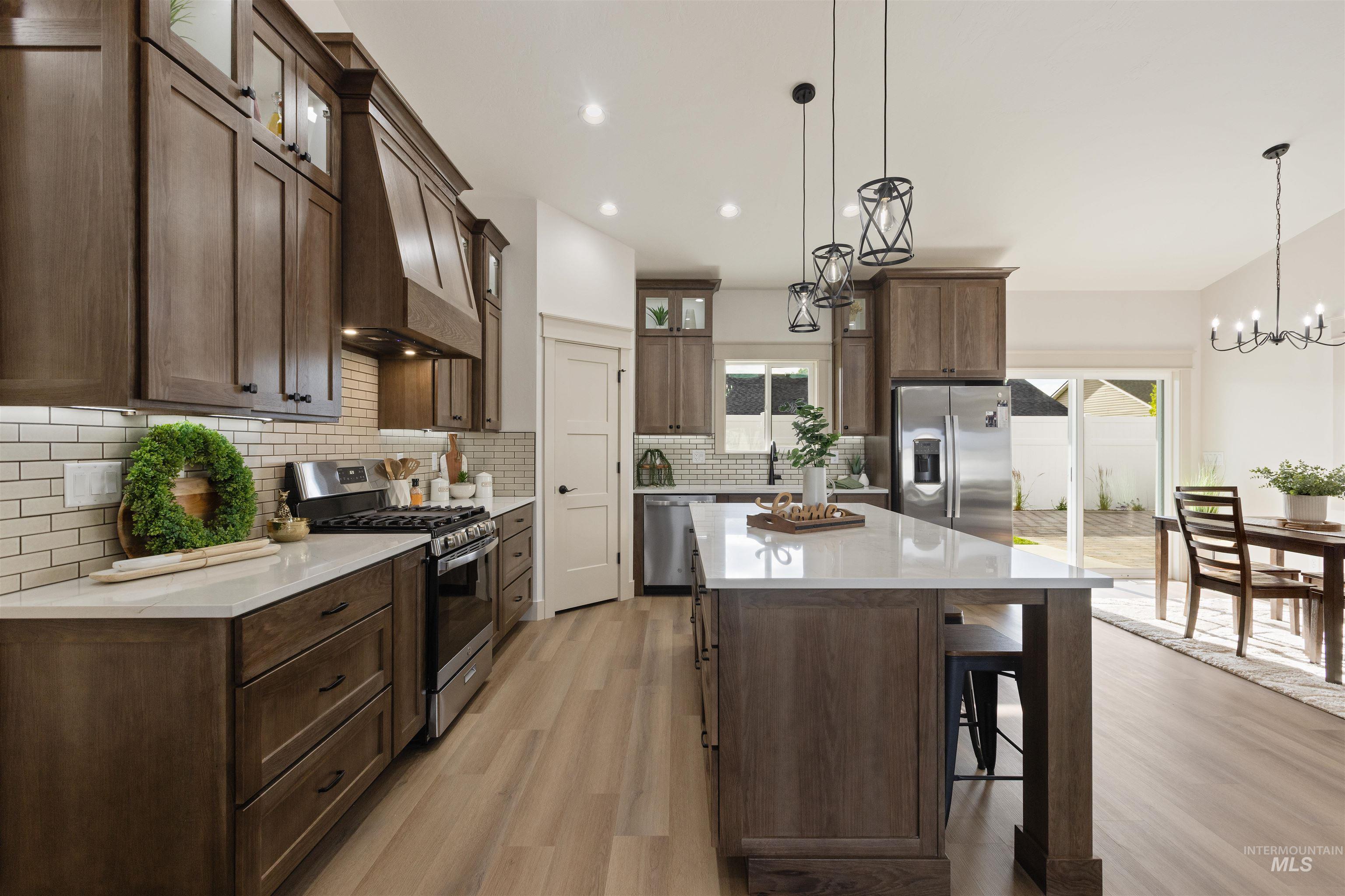 property viewer photo 18