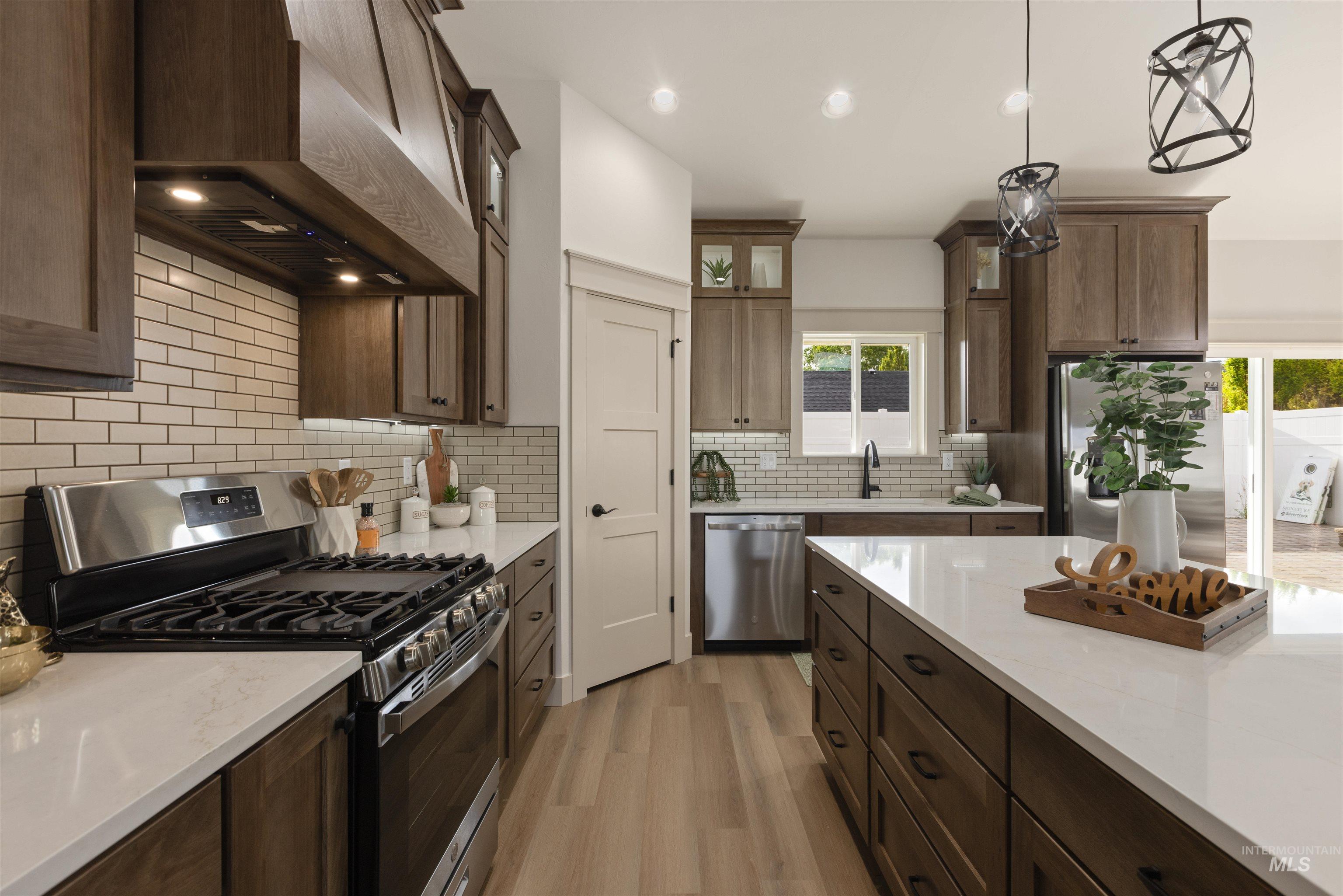 property viewer photo 19
