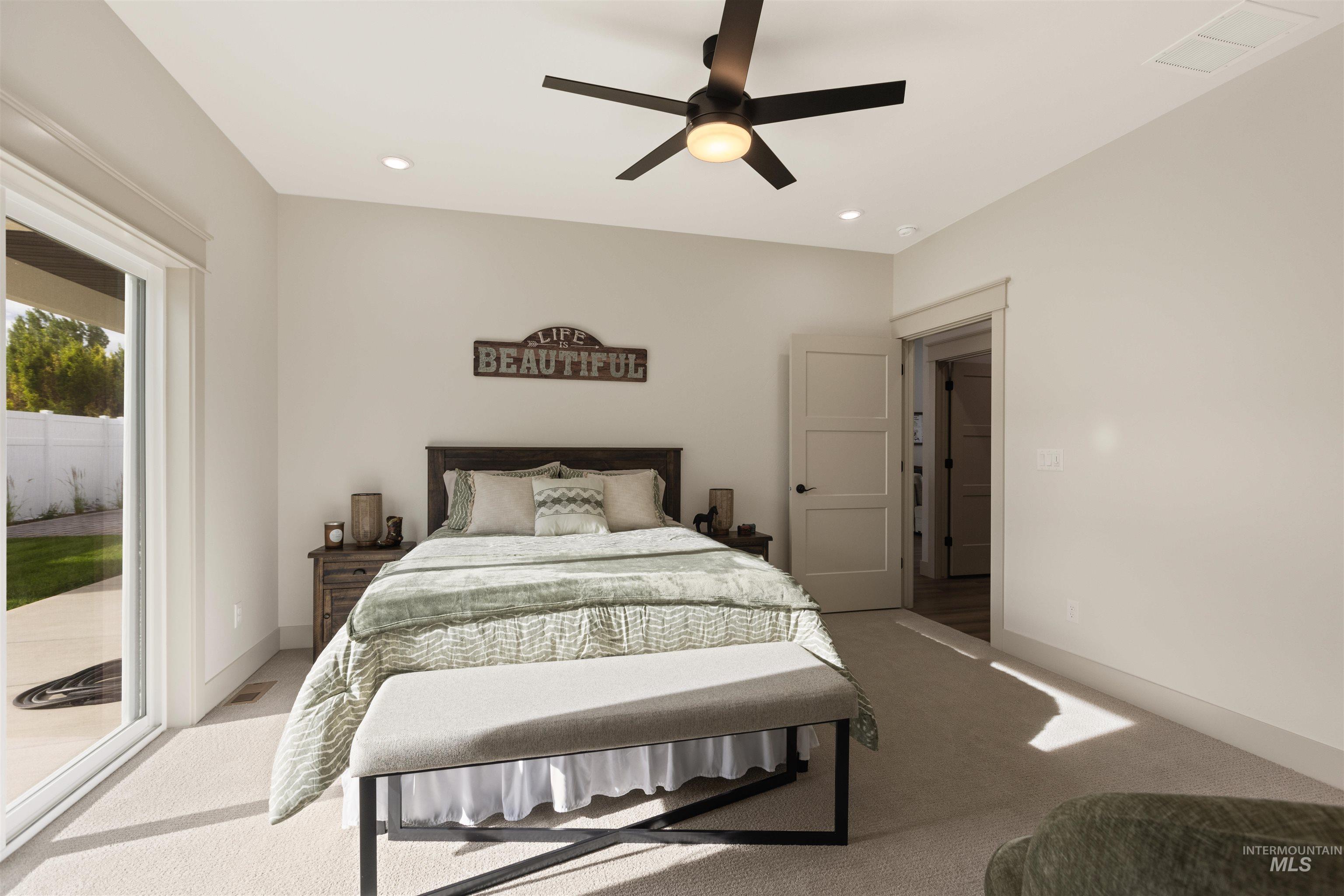 property viewer photo 25