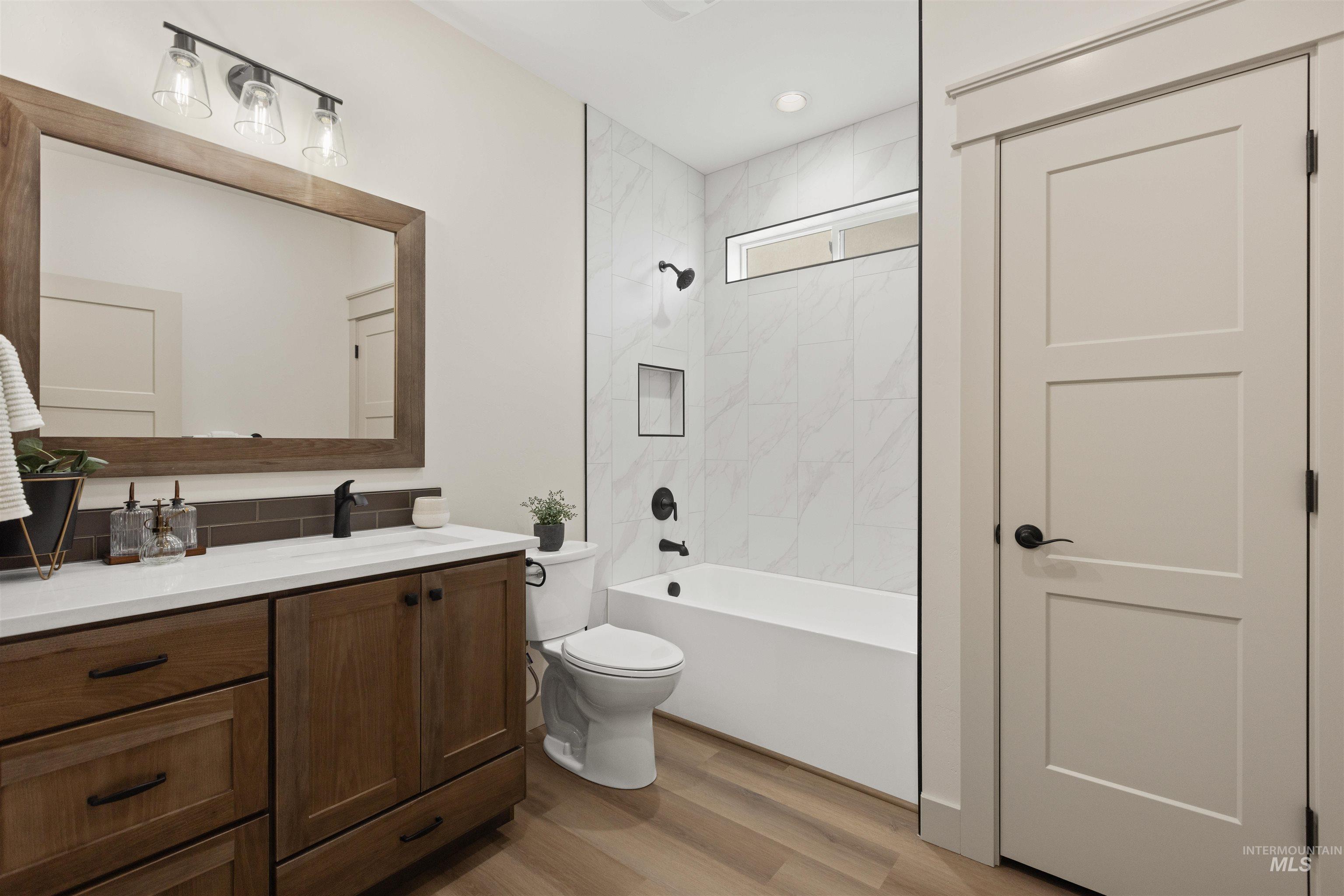 property viewer photo 33