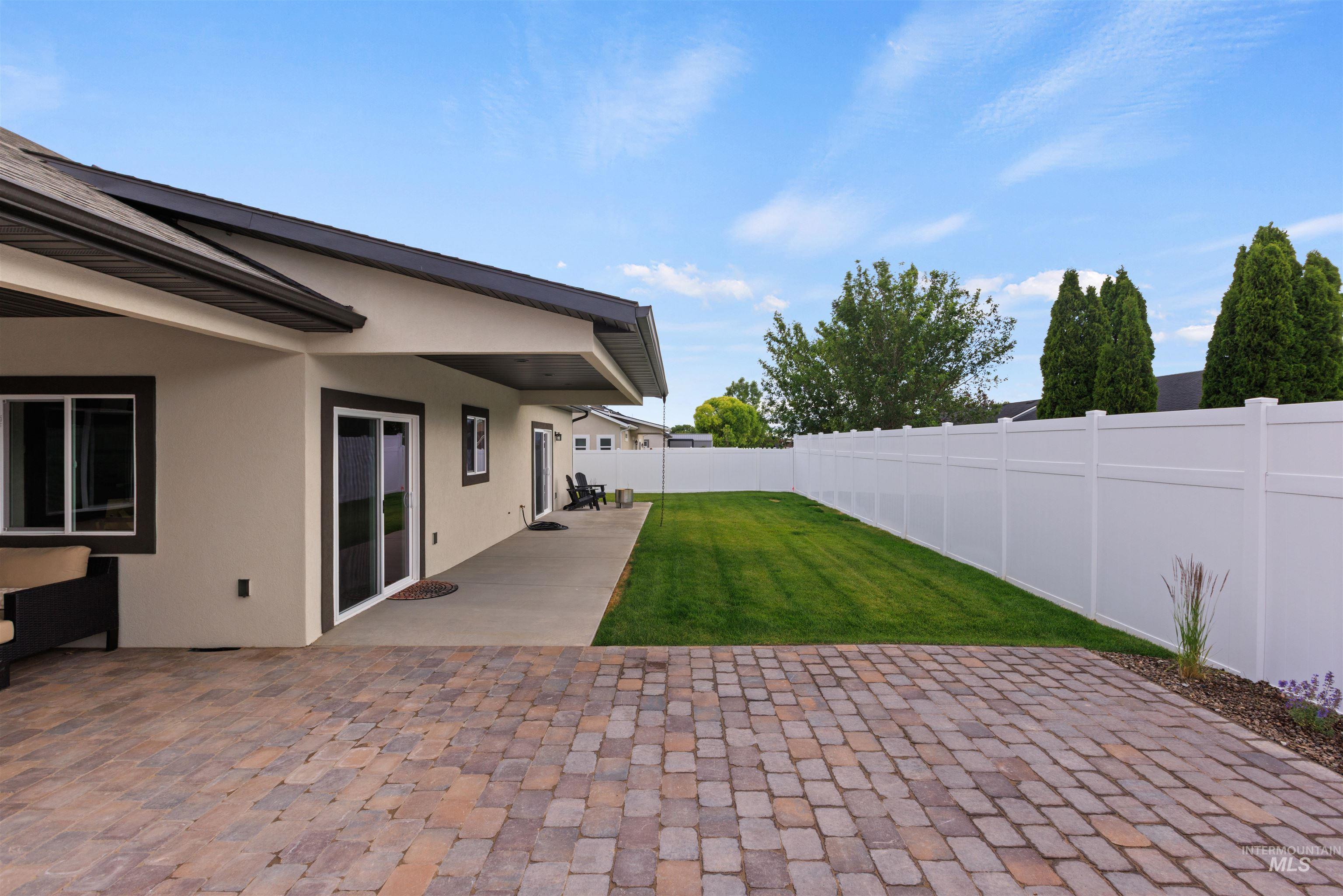 property viewer photo 36