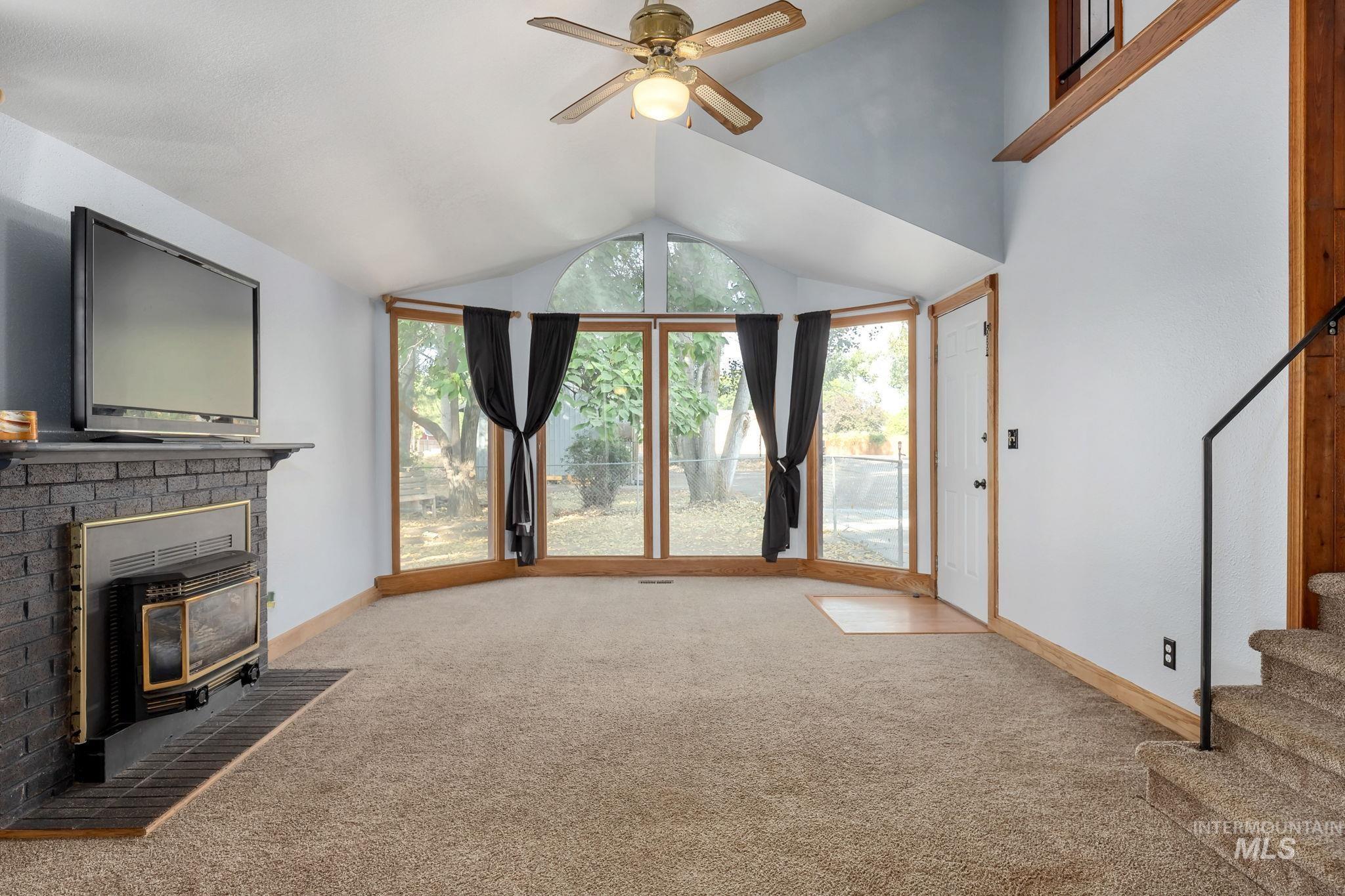 property viewer photo 1