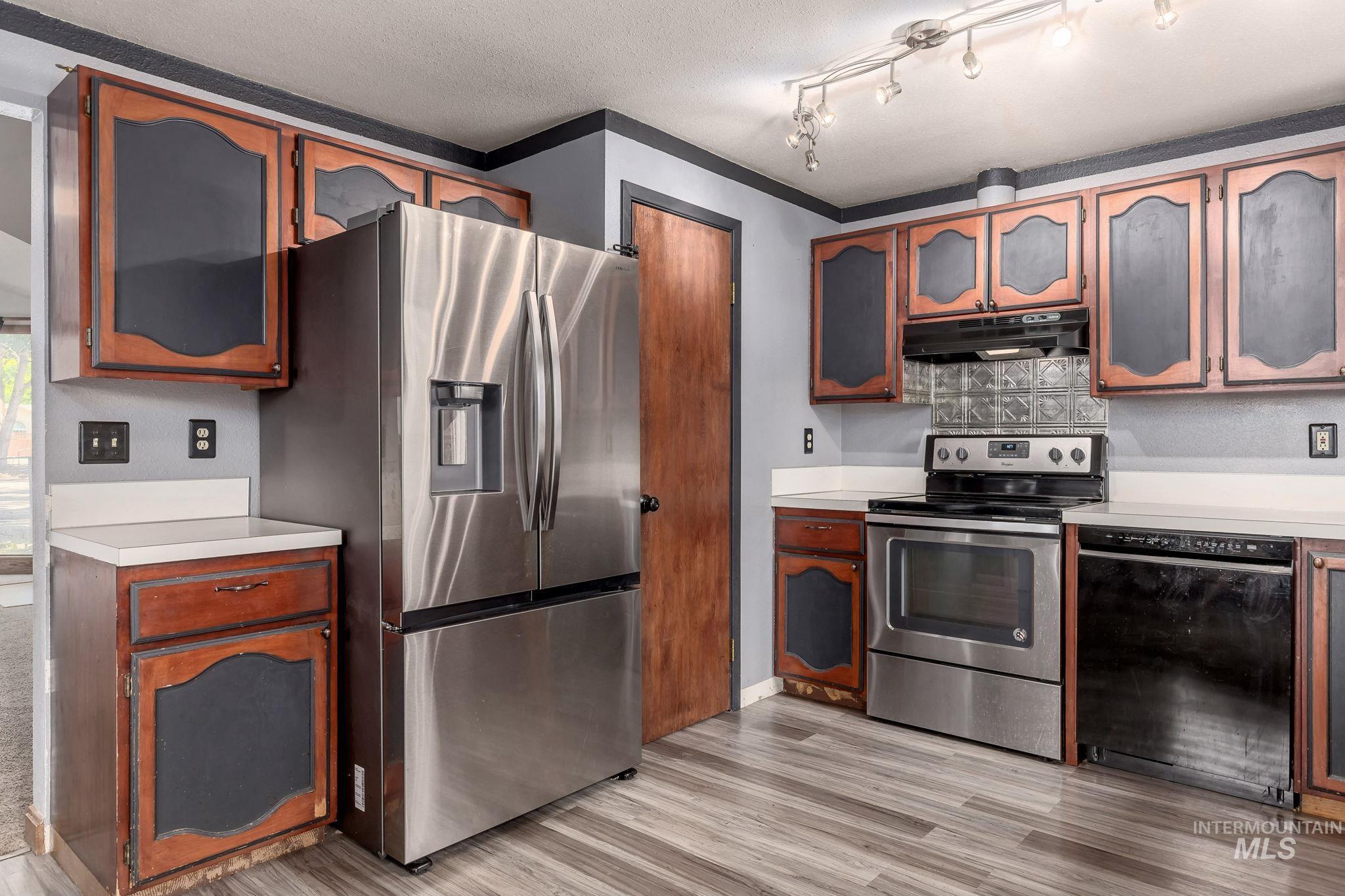 property viewer photo 10