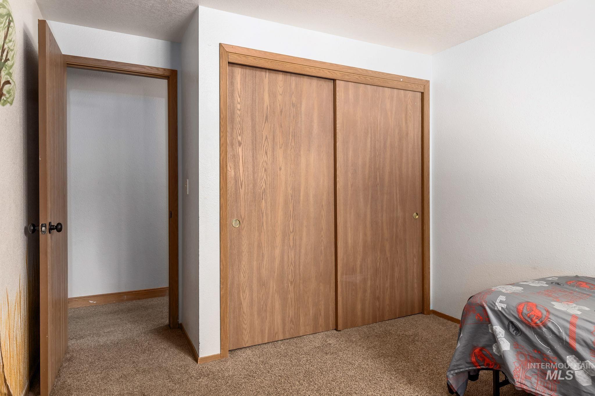 property viewer photo 16