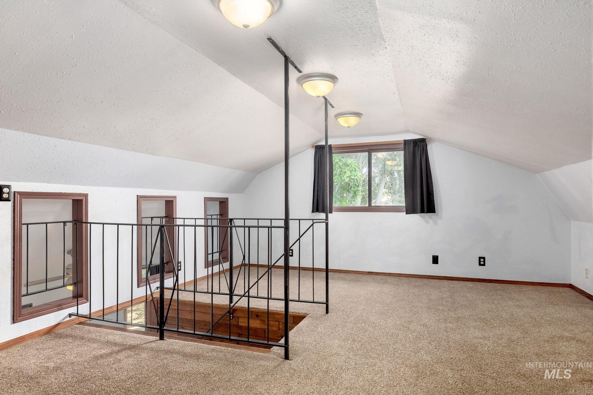 property viewer photo 21