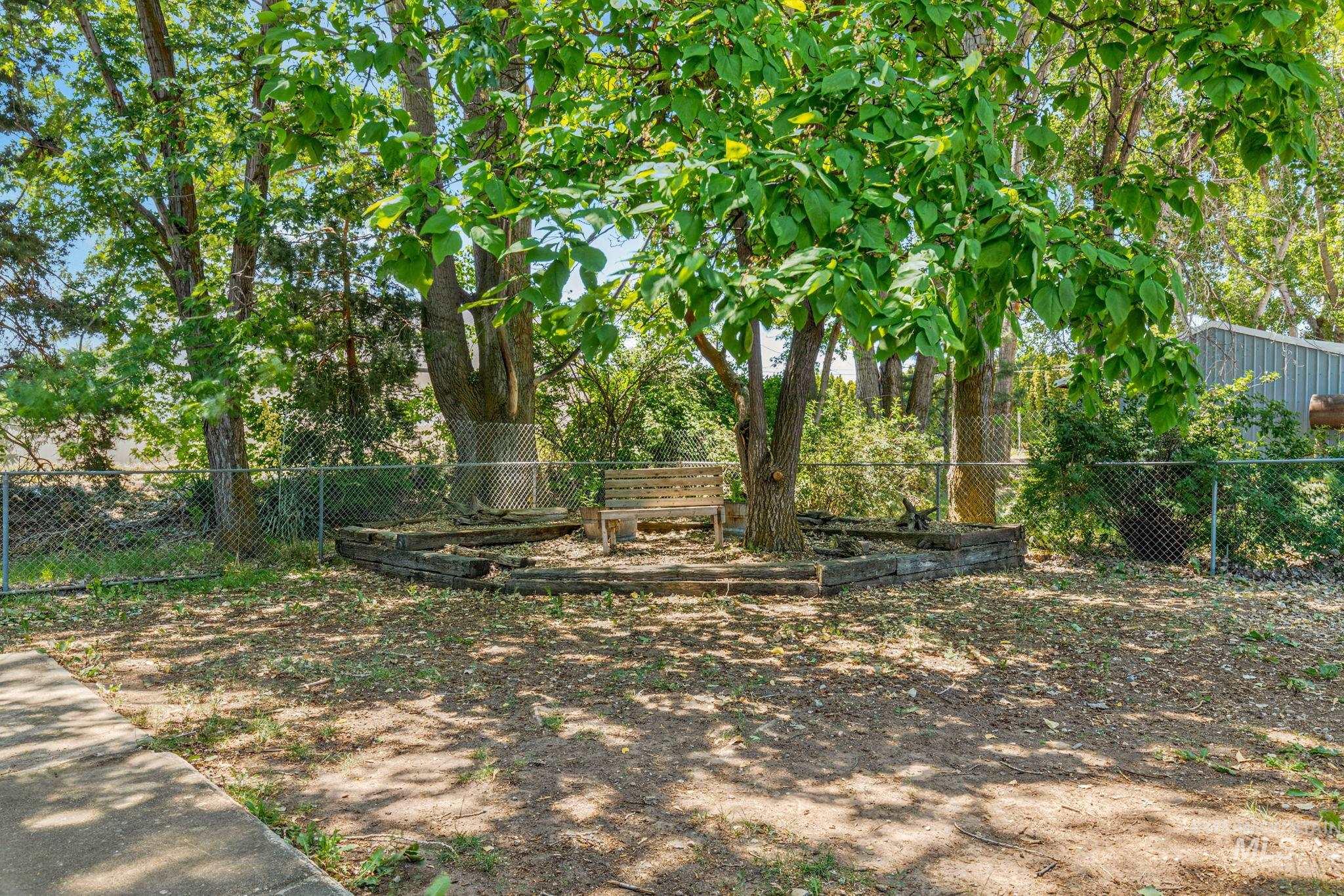 property viewer photo 26