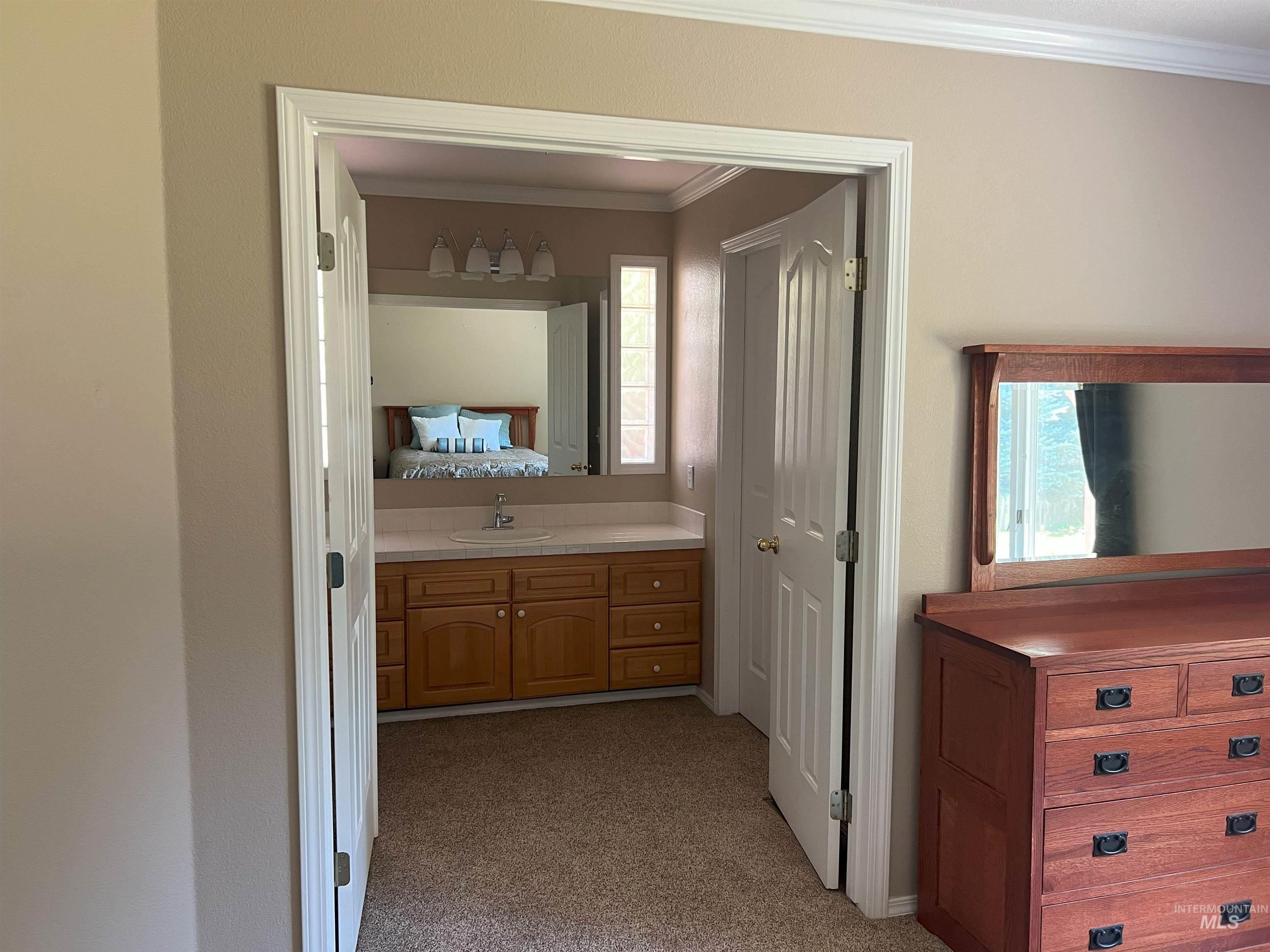 property viewer photo 17