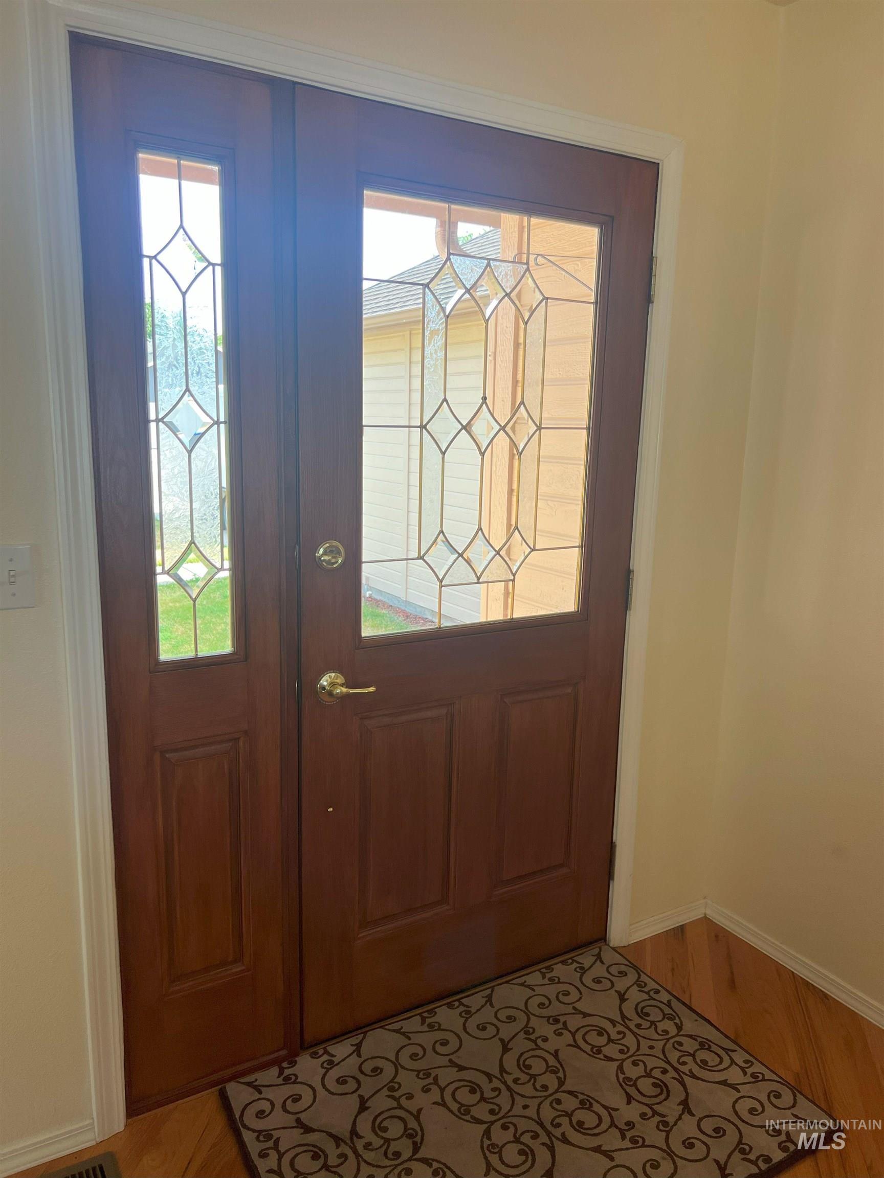 property viewer photo 4