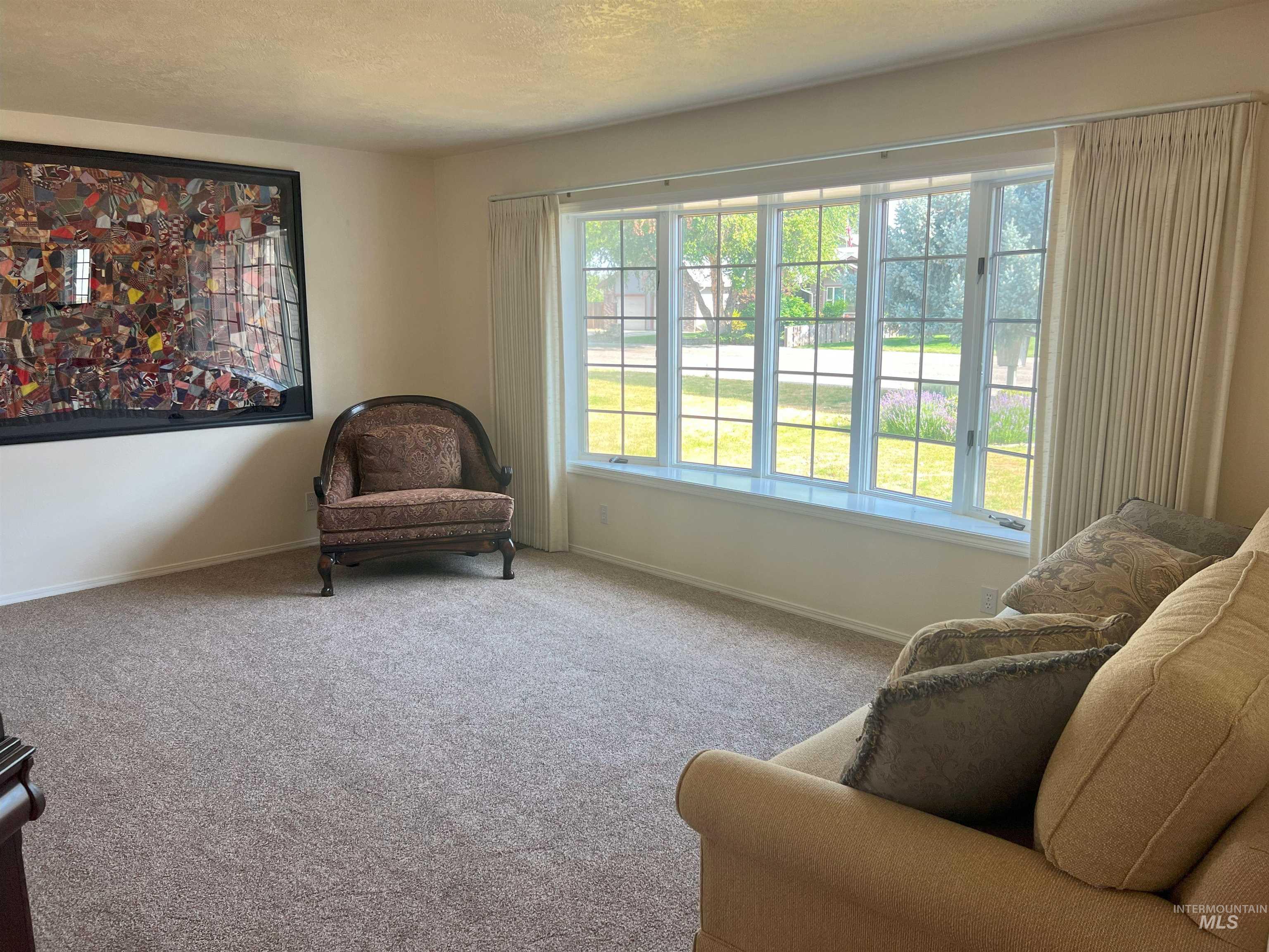 property viewer photo 5