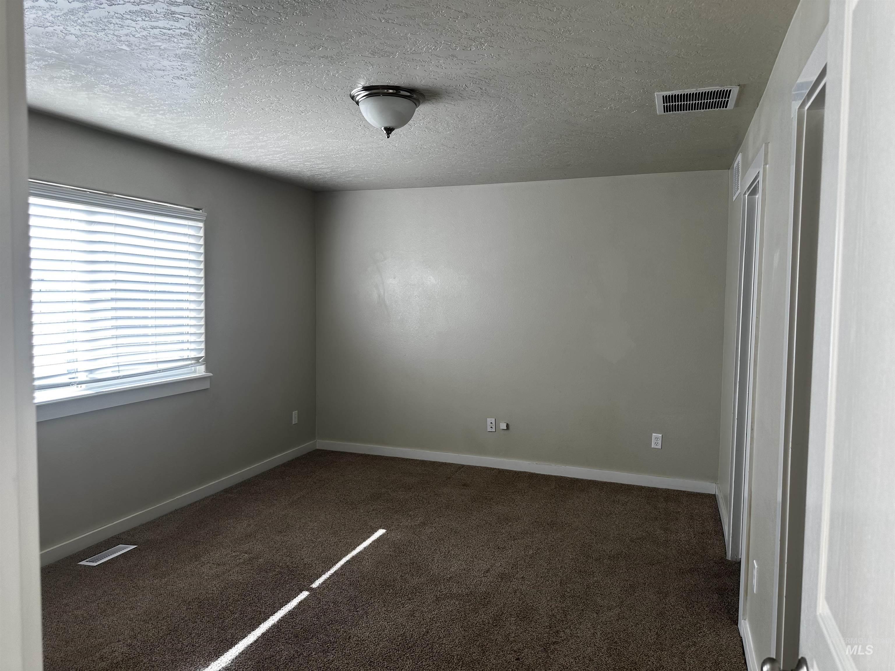 property viewer photo 5