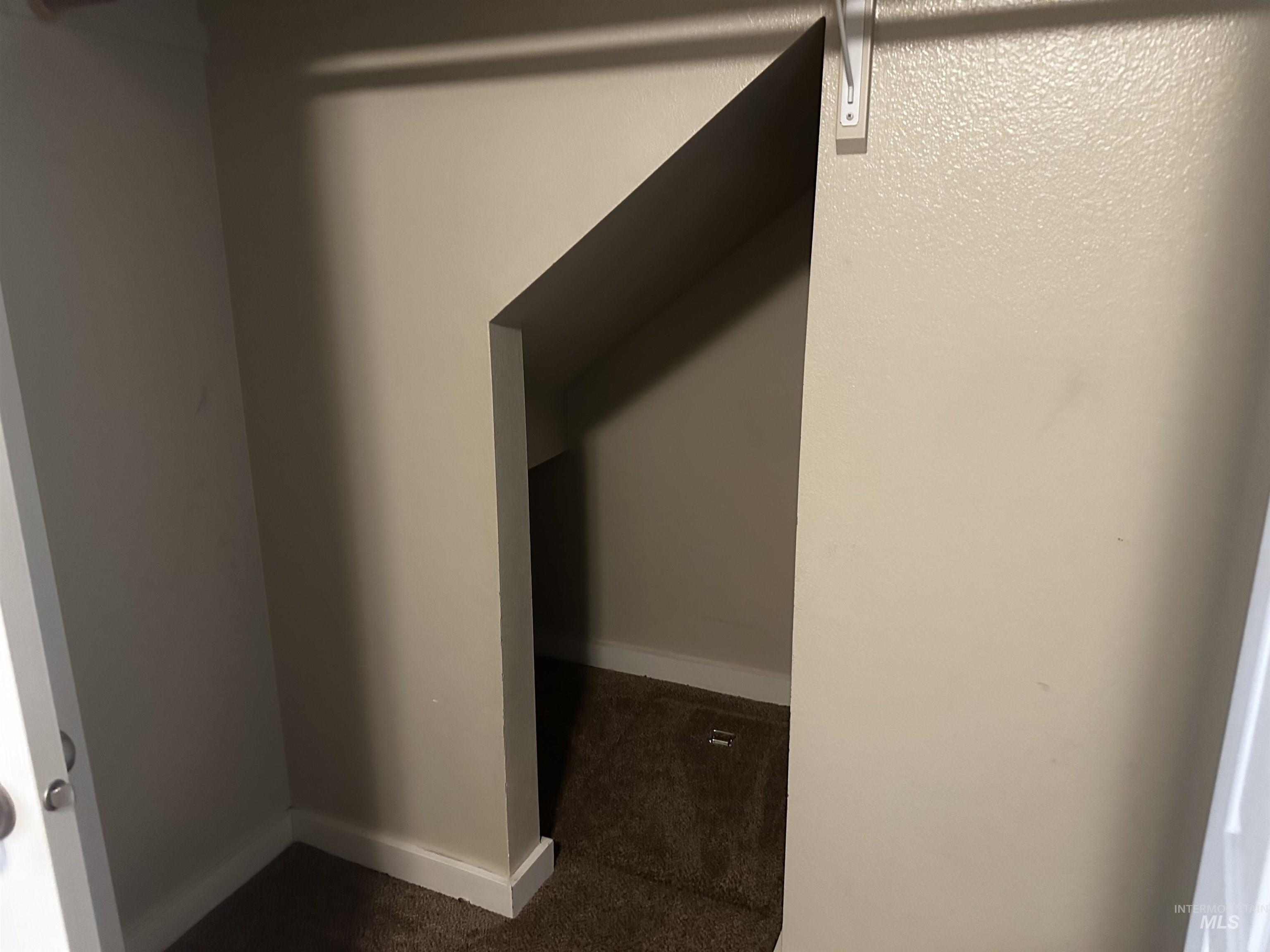 property viewer photo 7