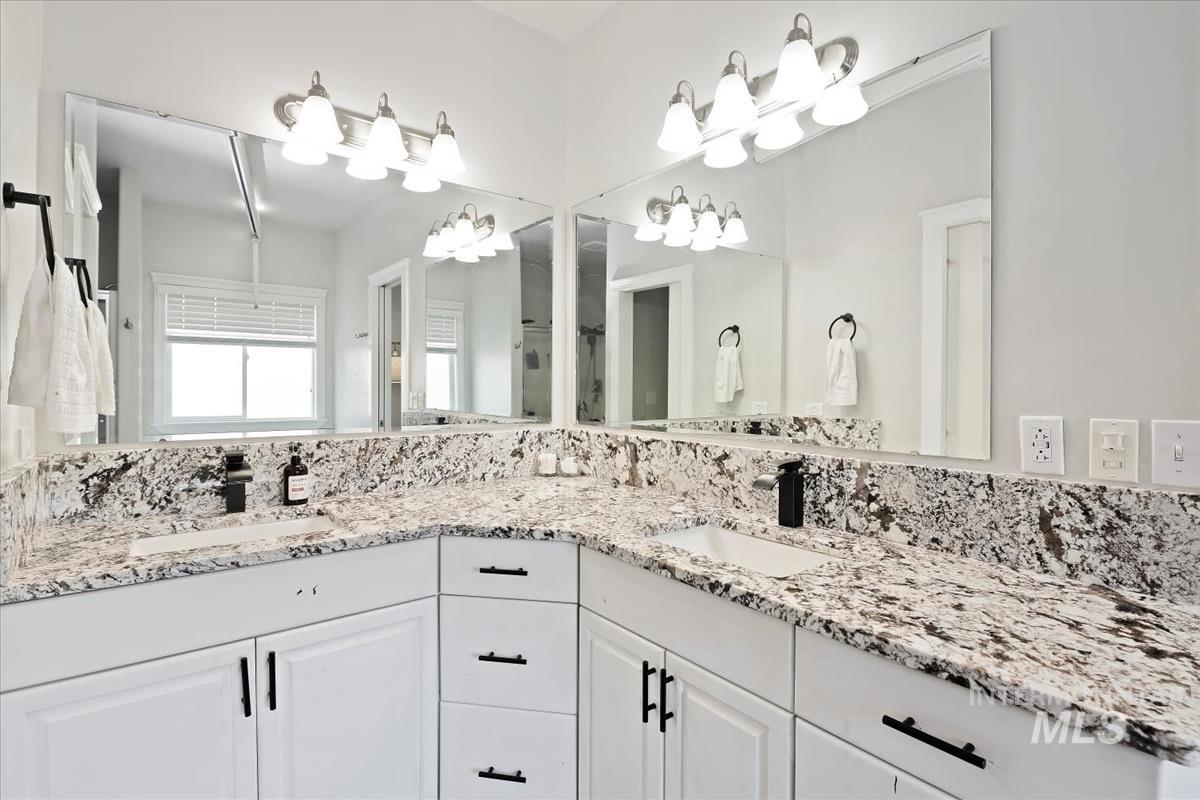 property viewer photo 19