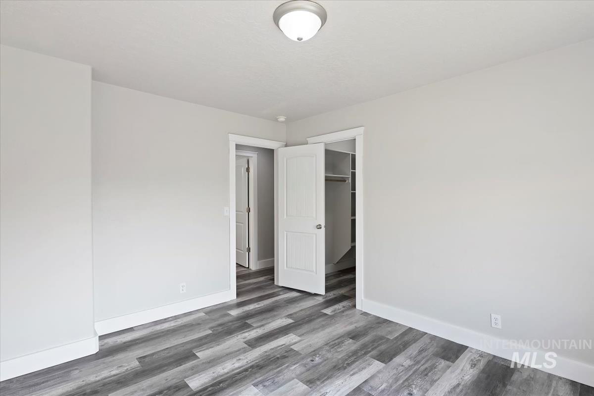 property viewer photo 25