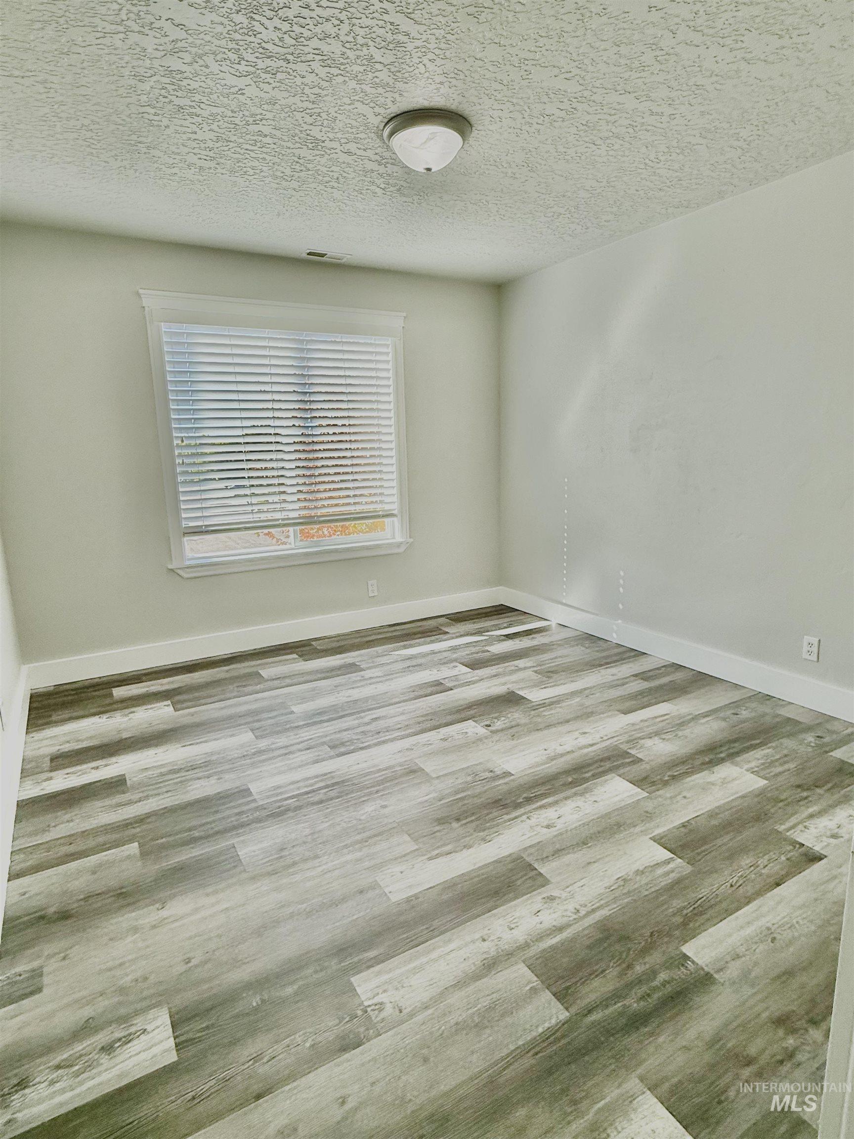 property viewer photo 28