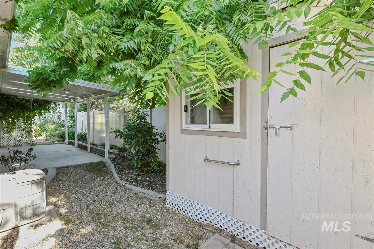 property viewer photo 19