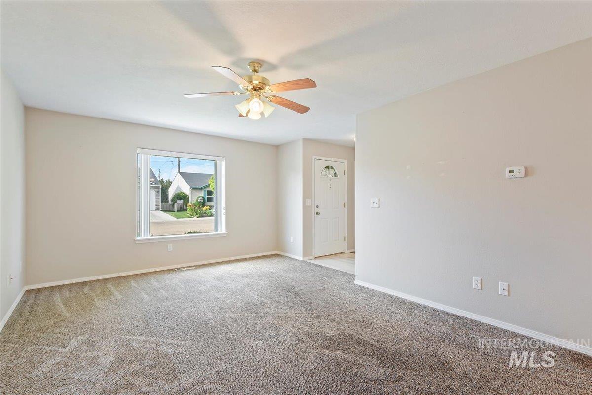 property viewer photo 4