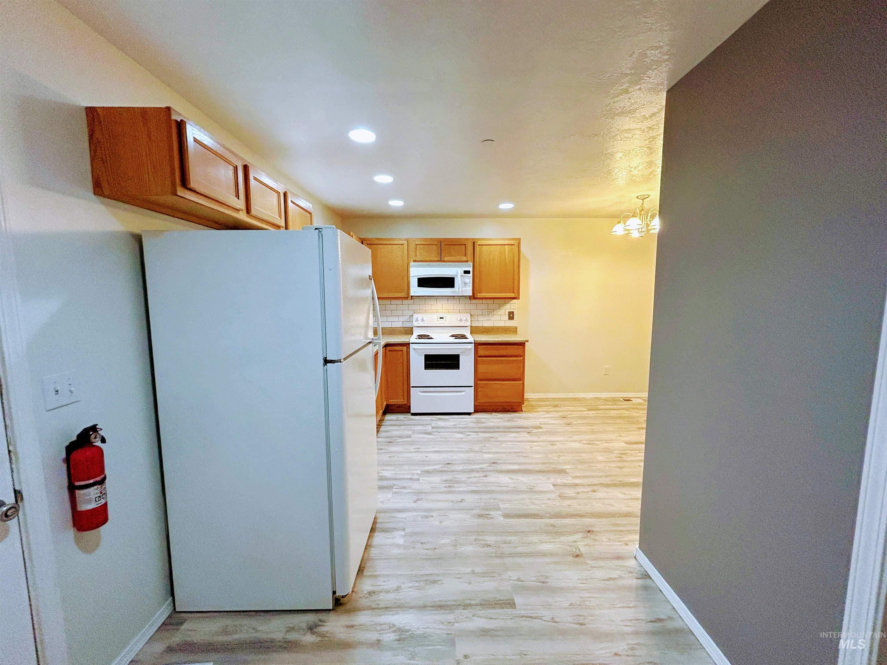 property viewer photo 4
