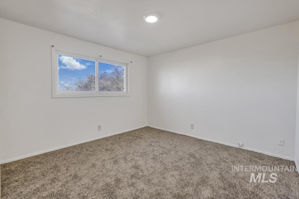property viewer photo 19