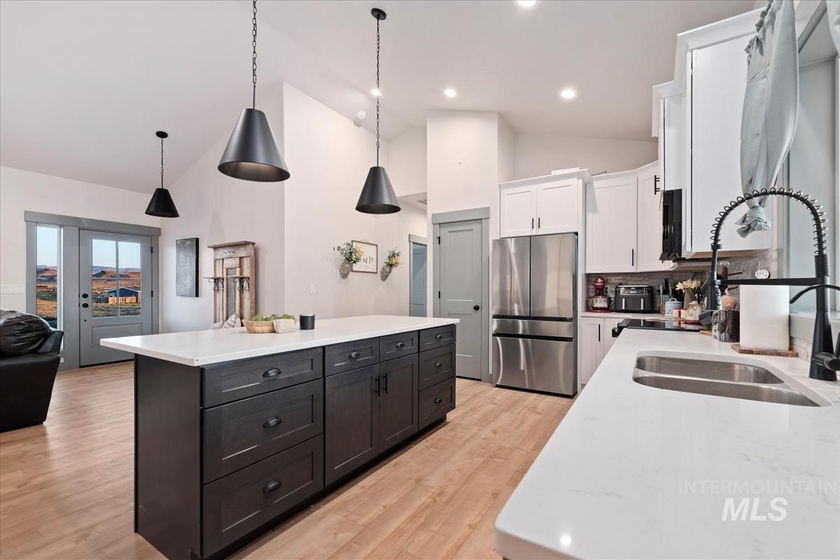property viewer photo 10