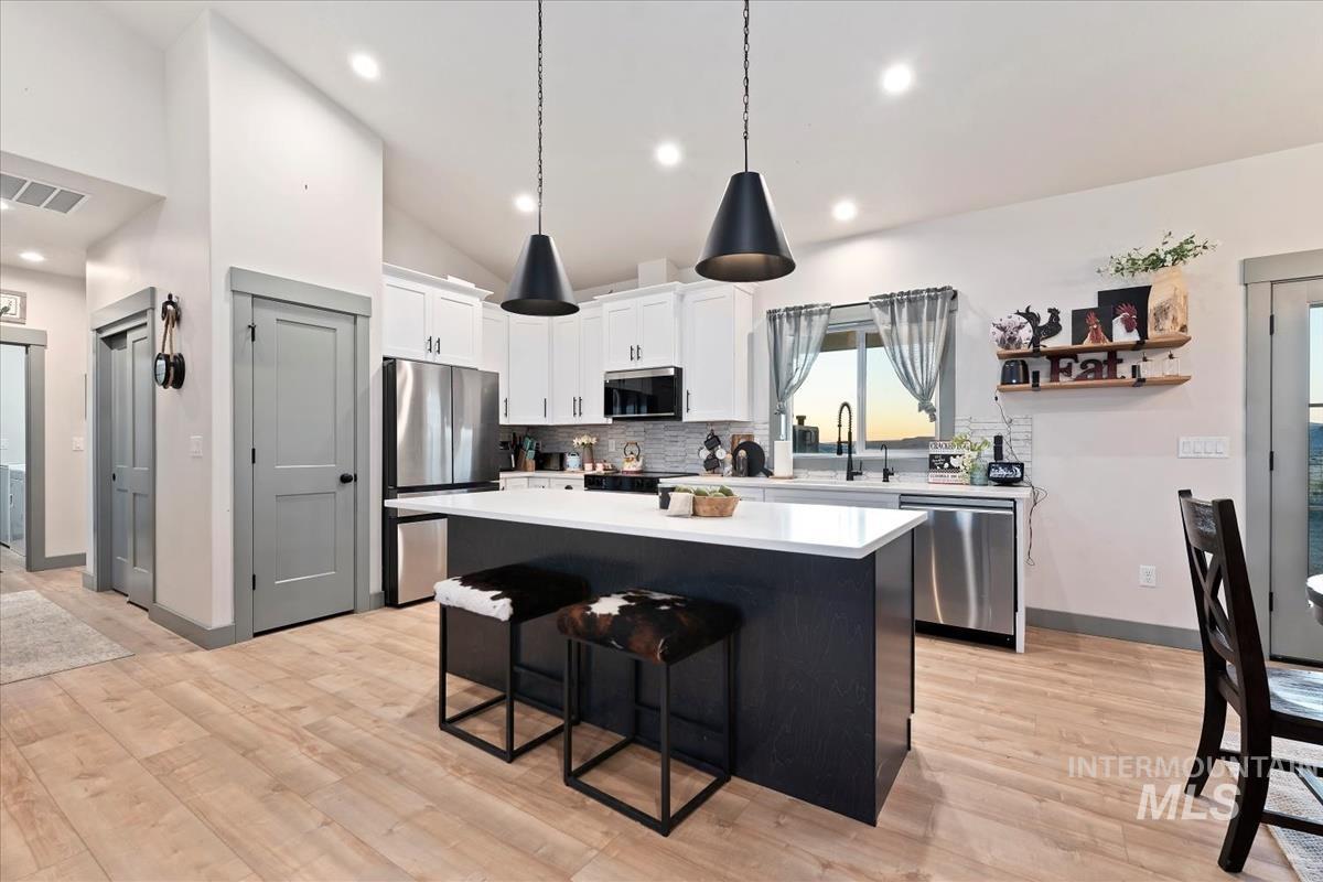 property viewer photo 12