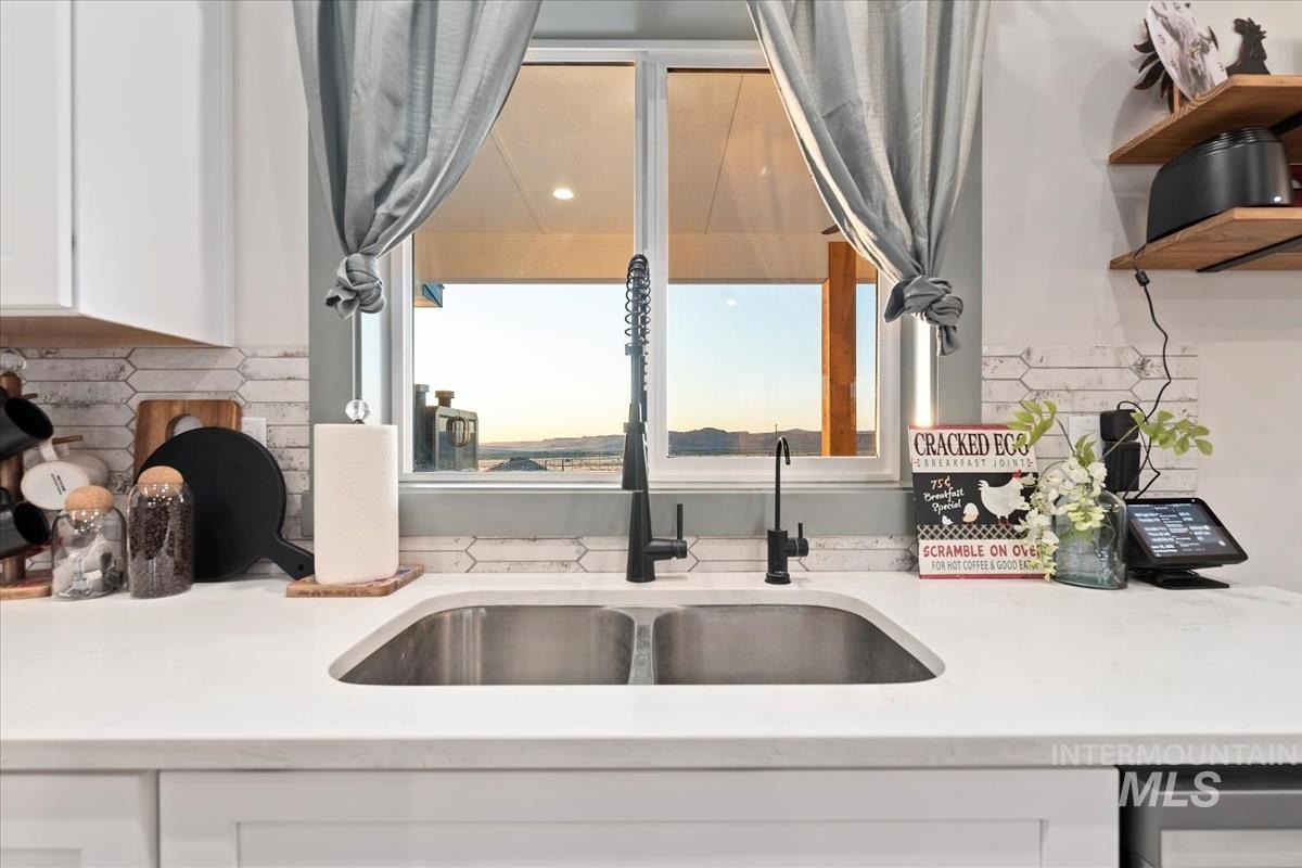 property viewer photo 16