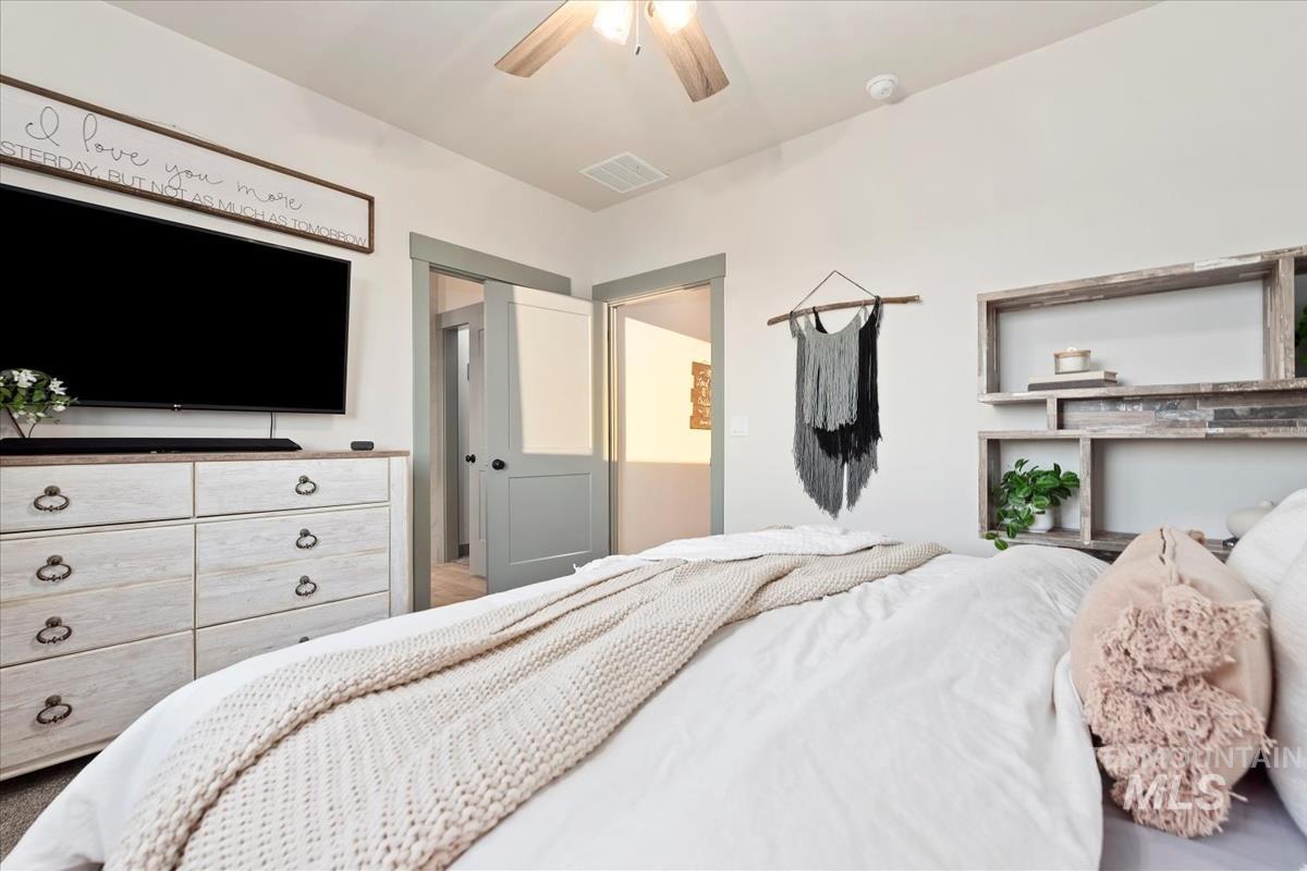 property viewer photo 25