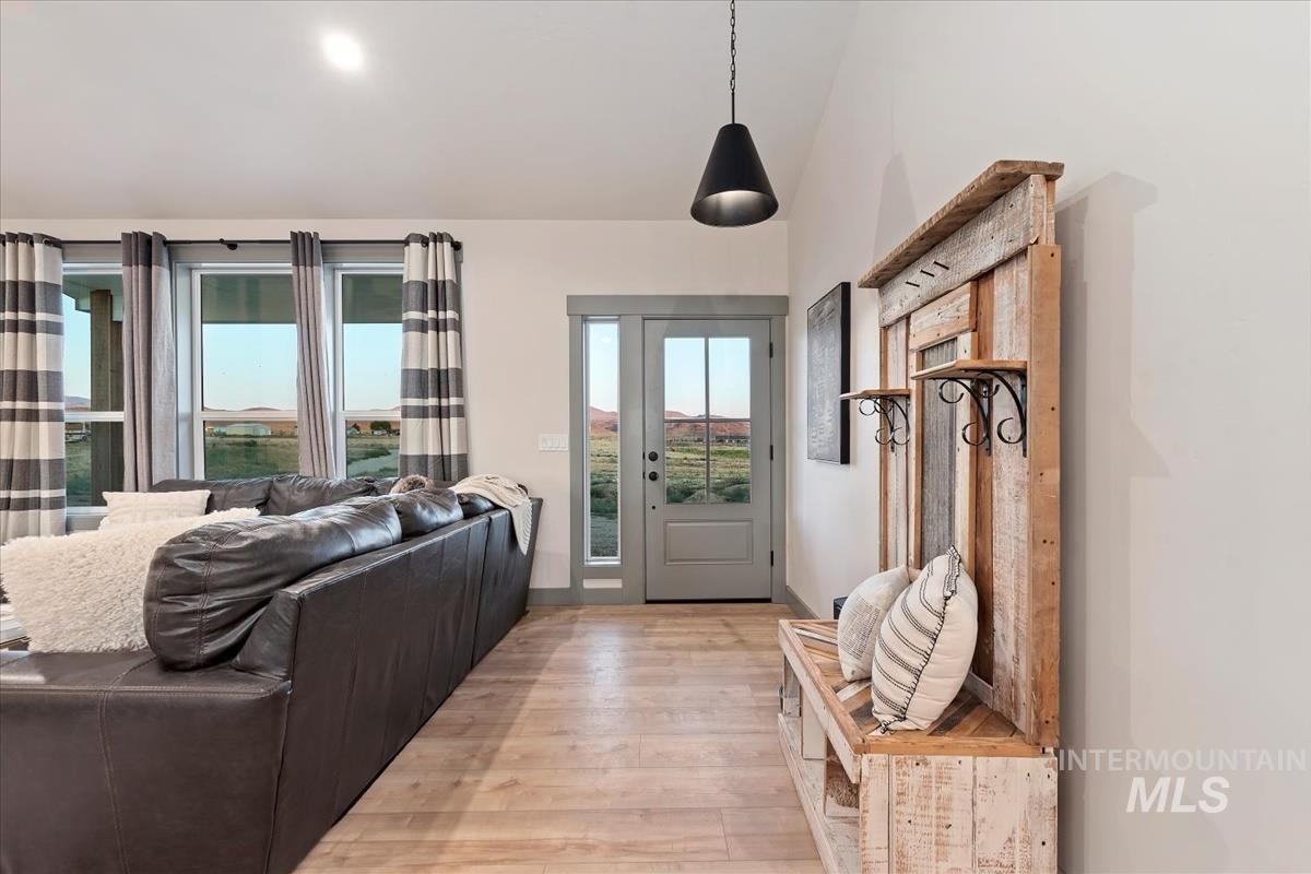 property viewer photo 3