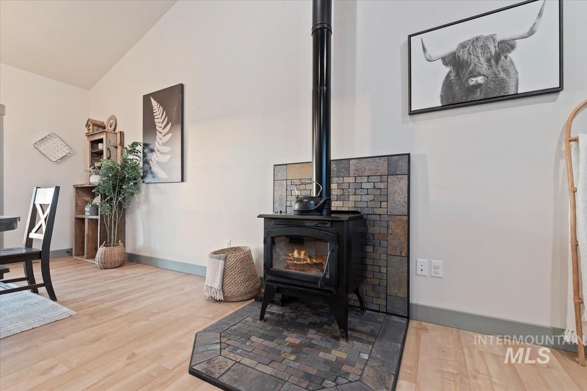 property viewer photo 5