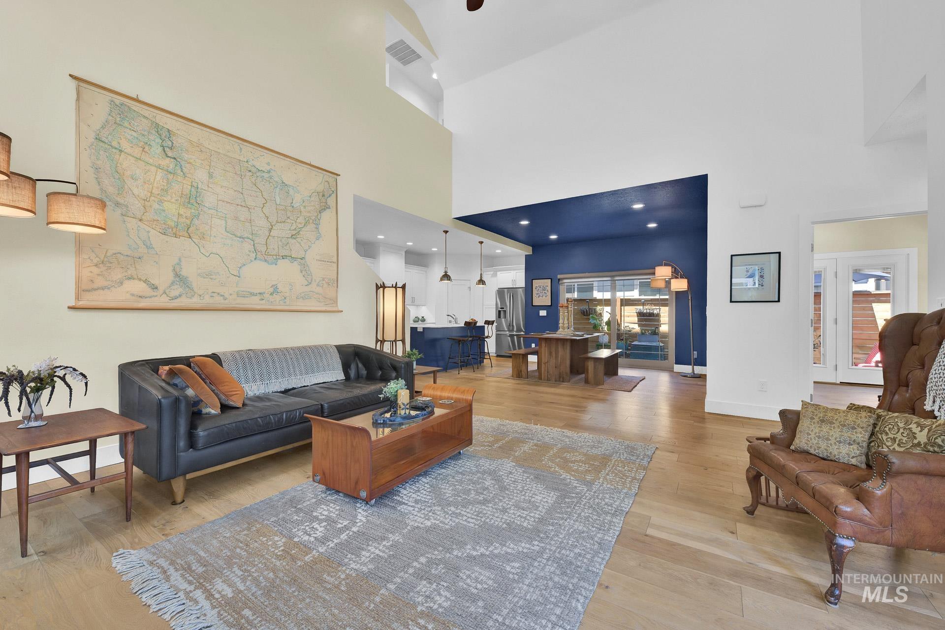 property viewer photo 6