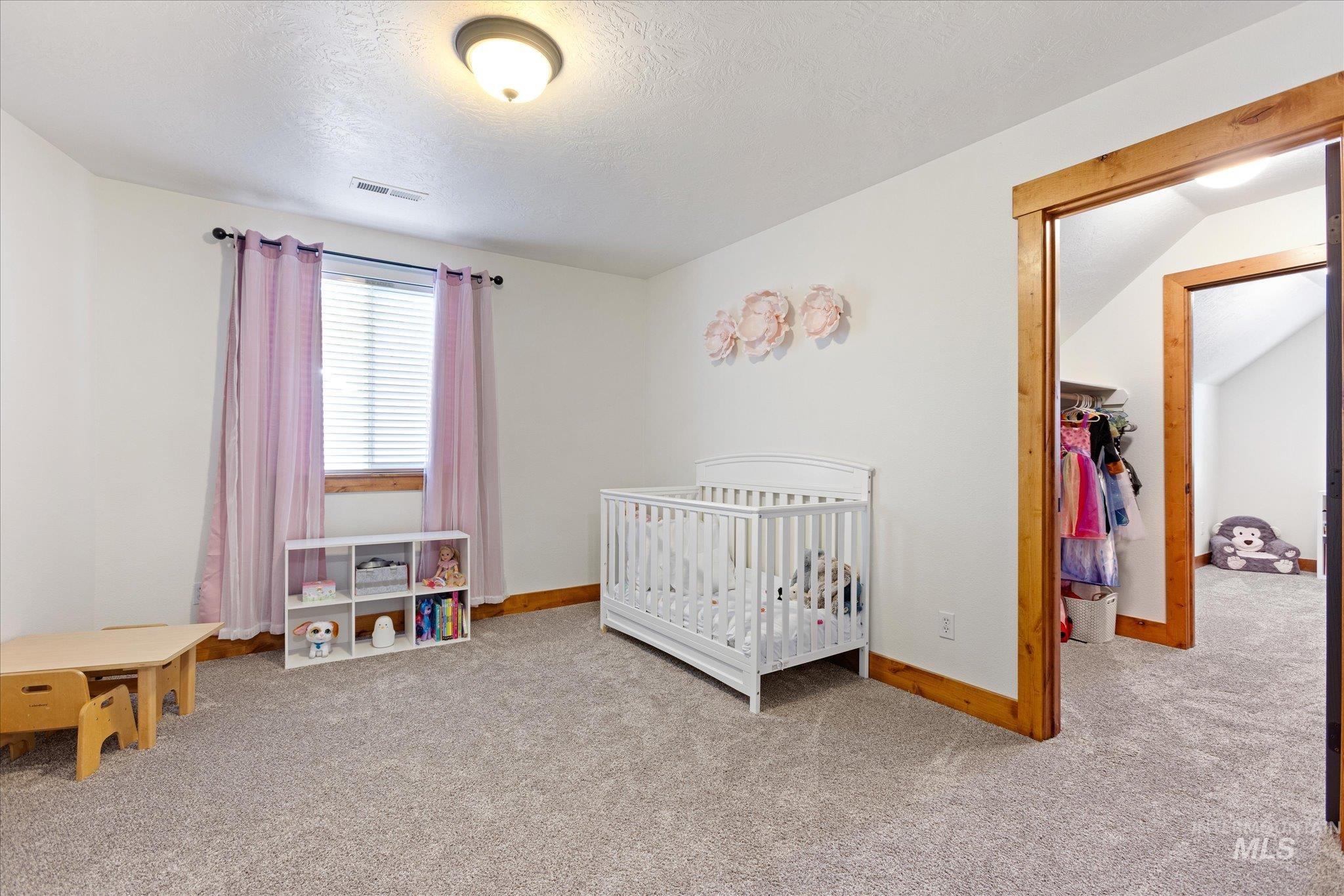 property viewer photo 23