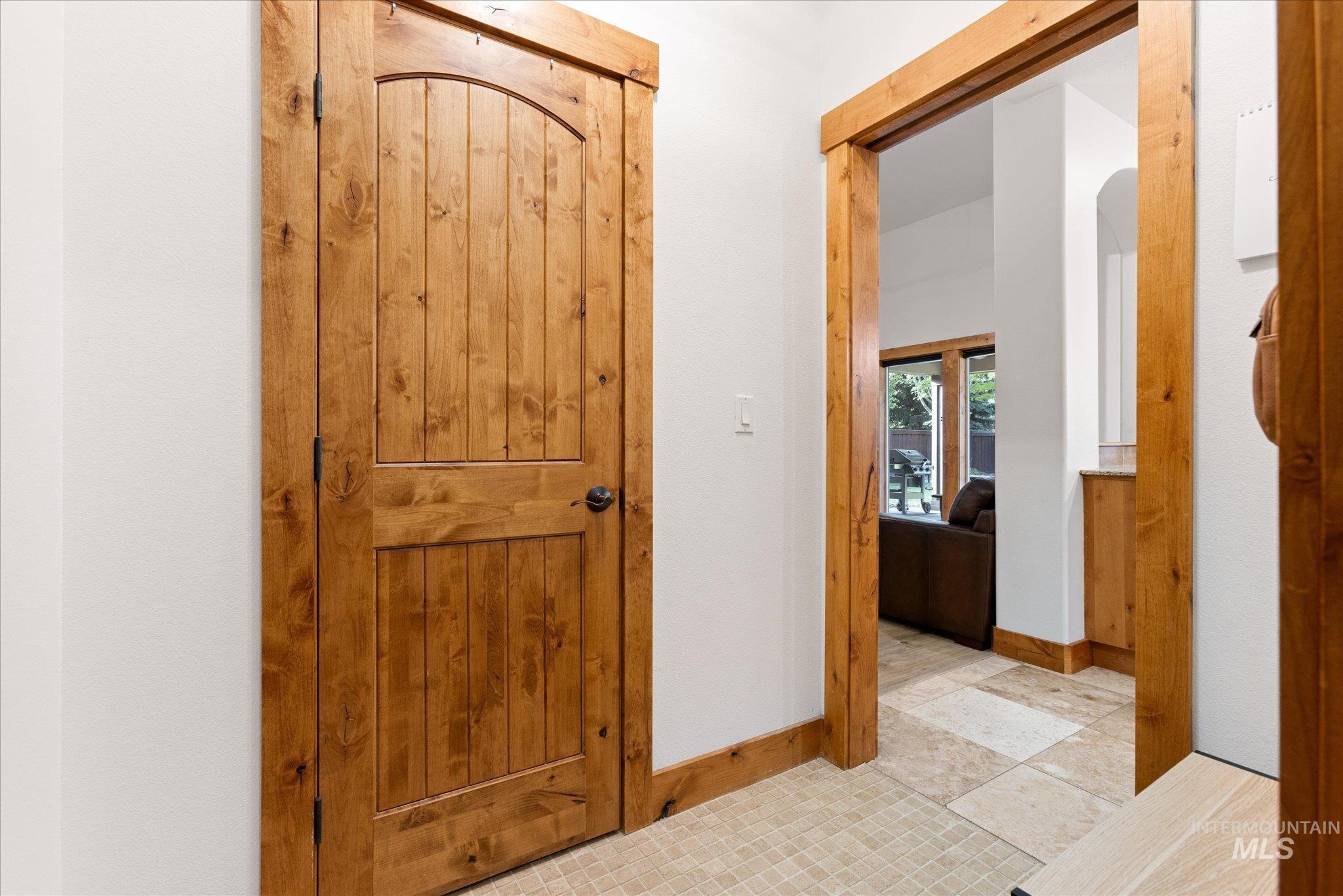property viewer photo 33