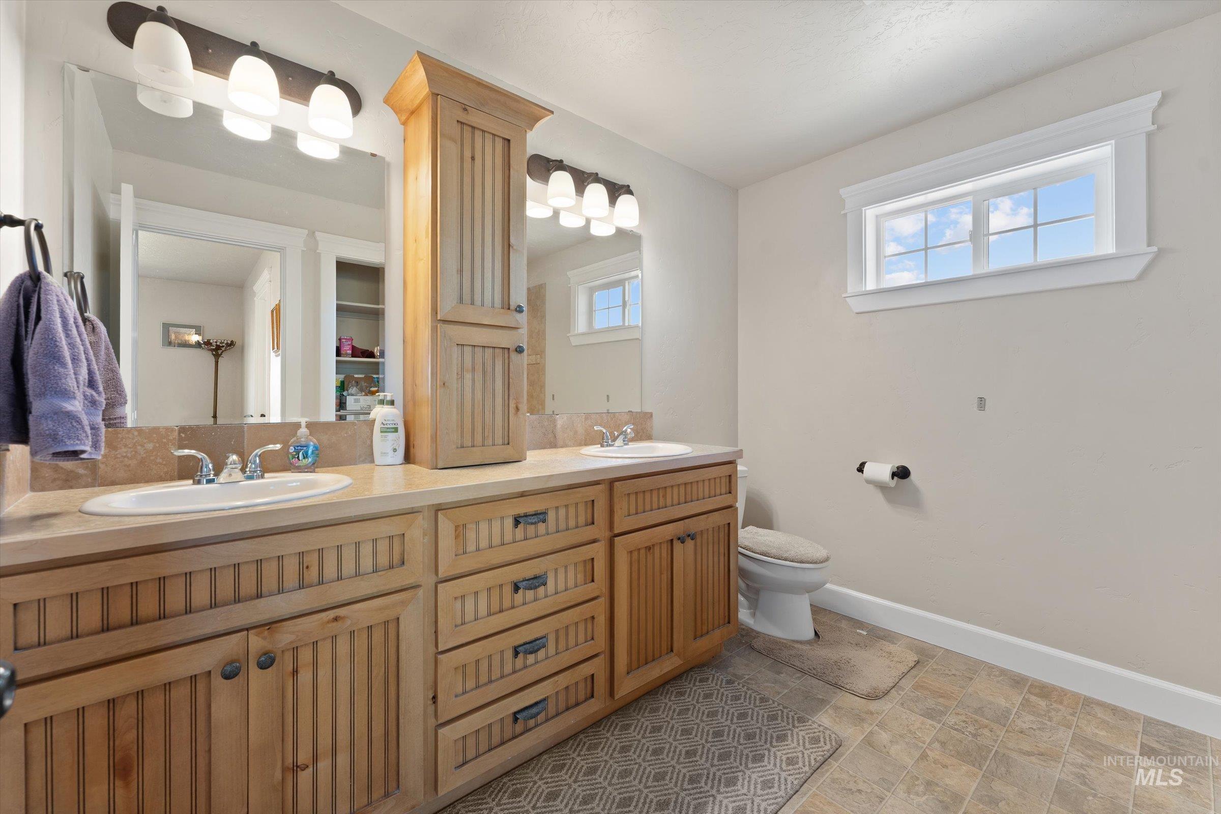 property viewer photo 13
