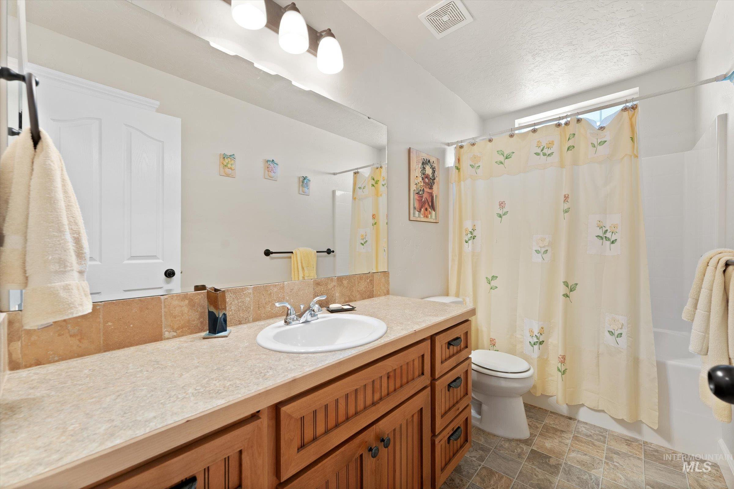 property viewer photo 18