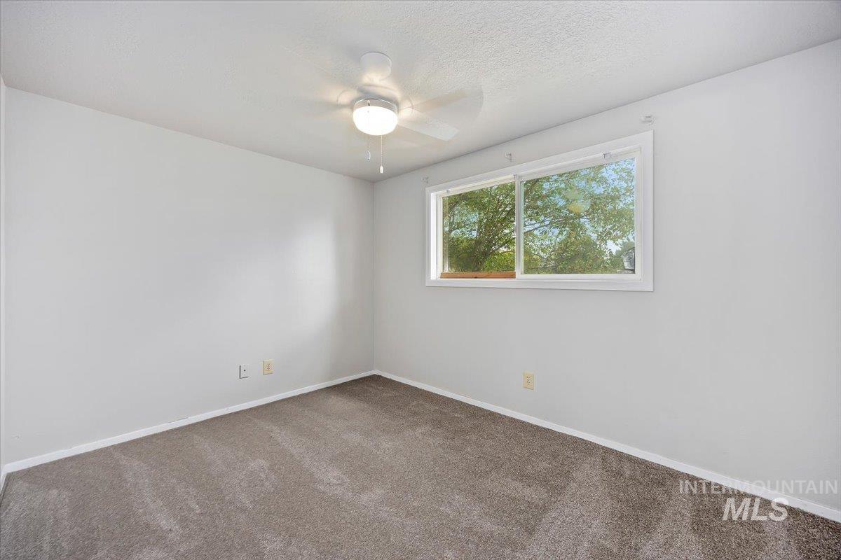 property viewer photo 14