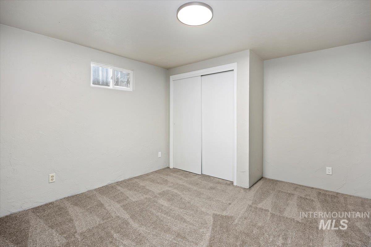 property viewer photo 16