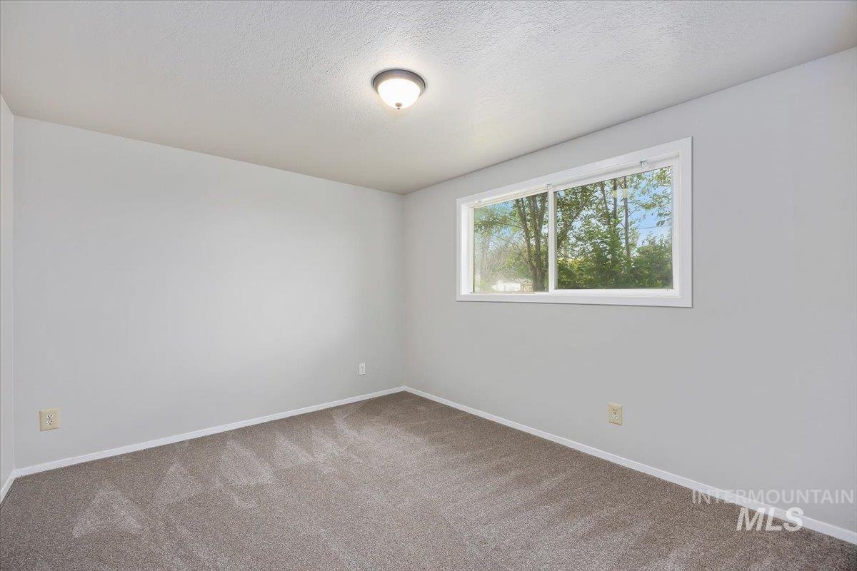 property viewer photo 17