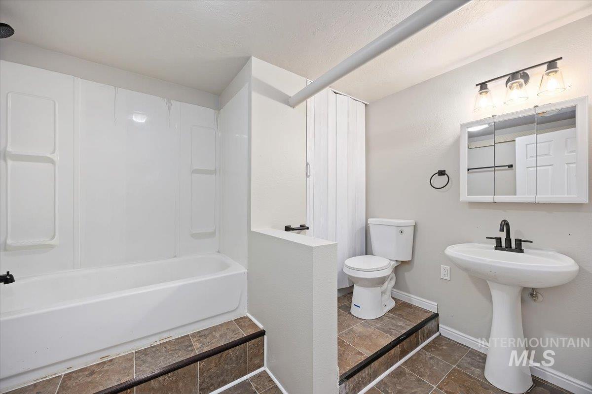 property viewer photo 18