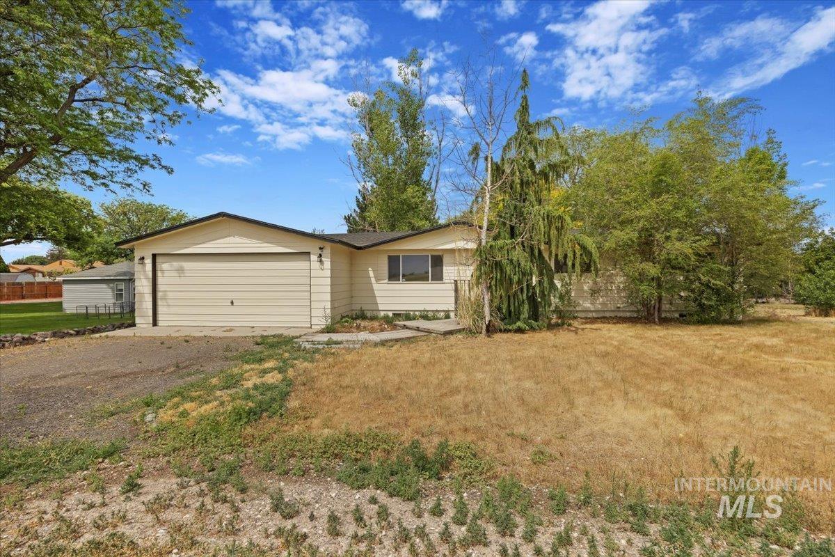 property viewer photo 2