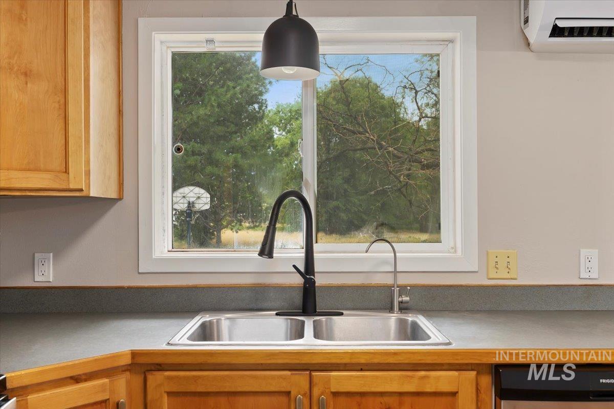 property viewer photo 6