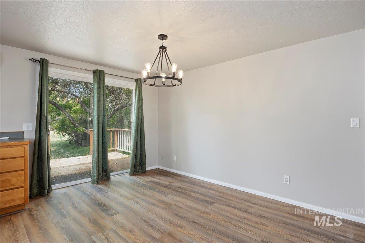 property viewer photo 9
