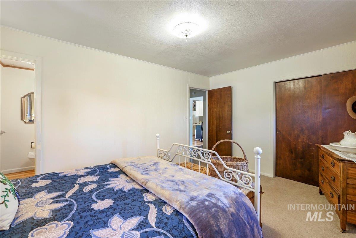property viewer photo 15