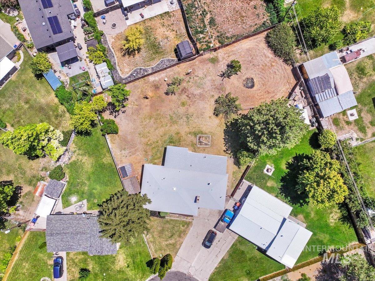 property viewer photo 38