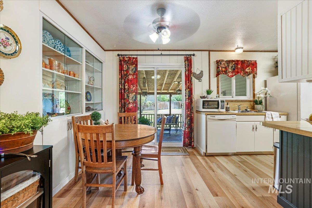 property viewer photo 6